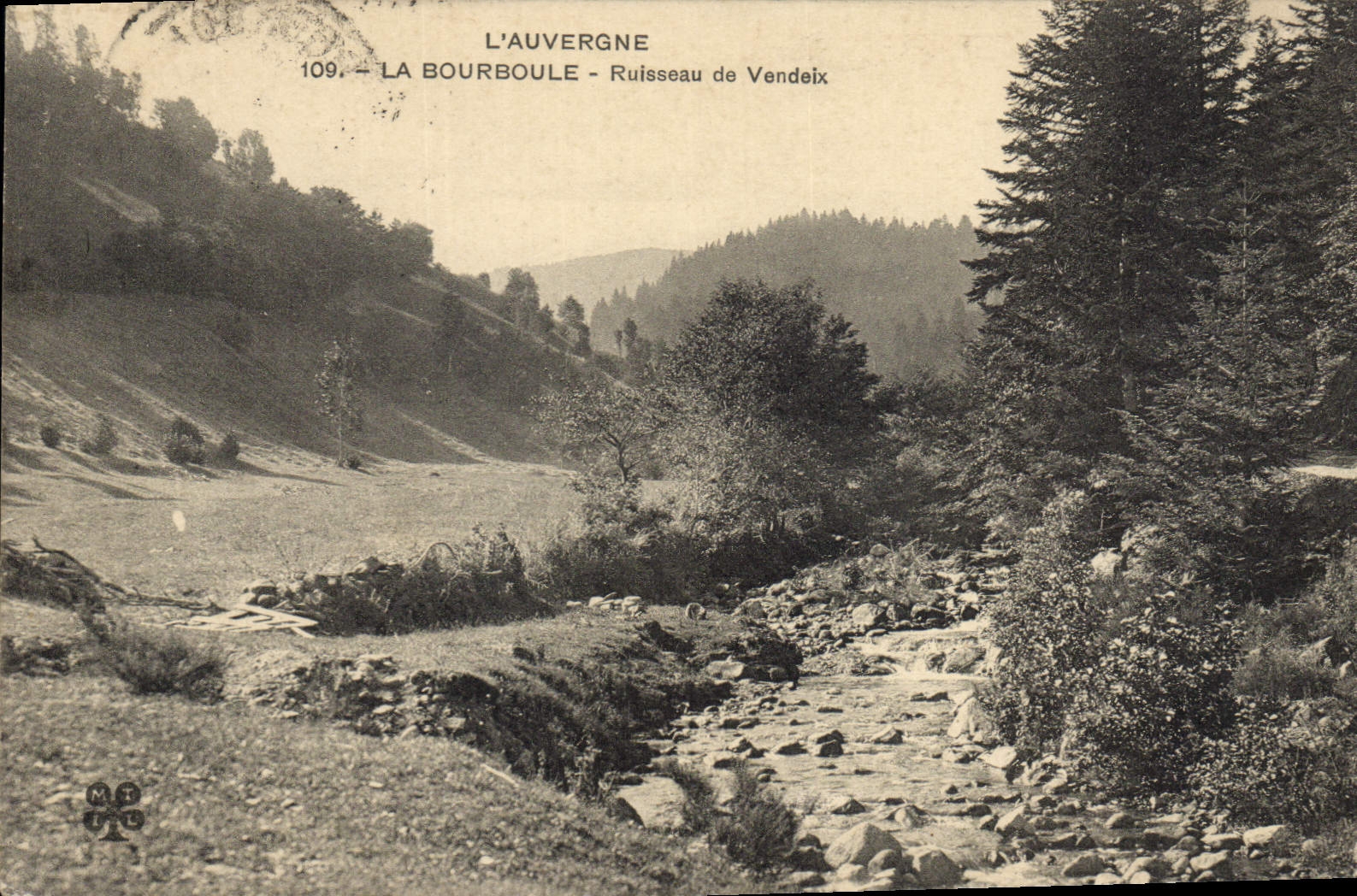 CPA L'Auvergne La Bourboule Ruisseau de Vendeix