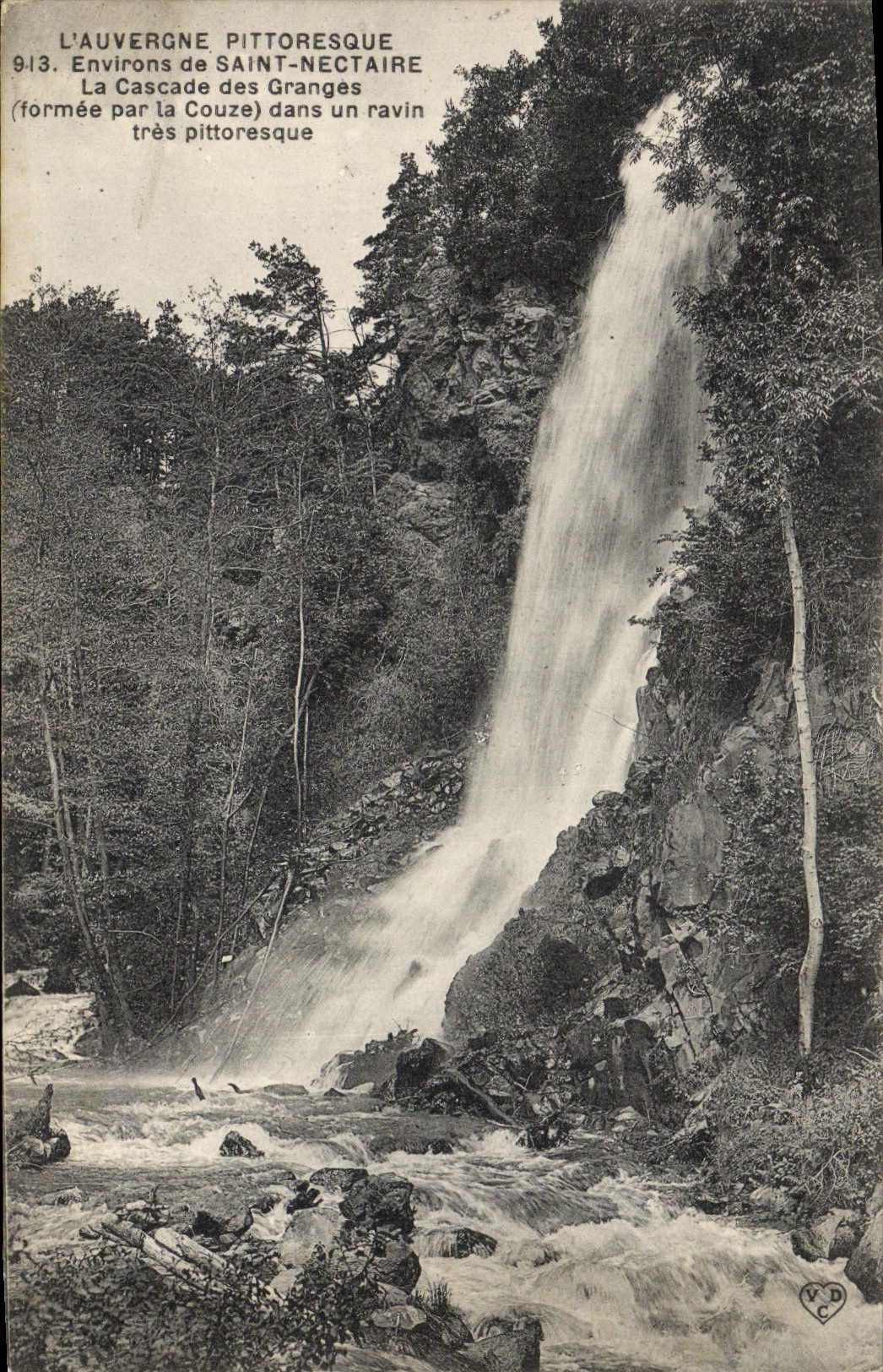 VINTAGE POSTCARD Auvergne Surroundings of Saint Nectary the cascade of the Barns in ravine