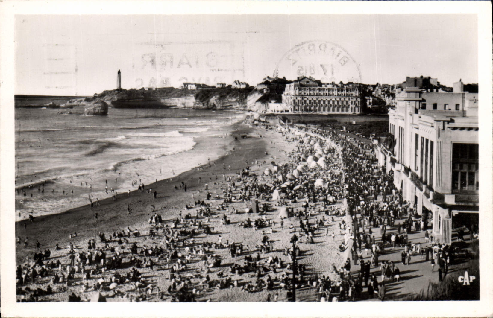 VINTAGE POSTCARD Biarritz Main beach