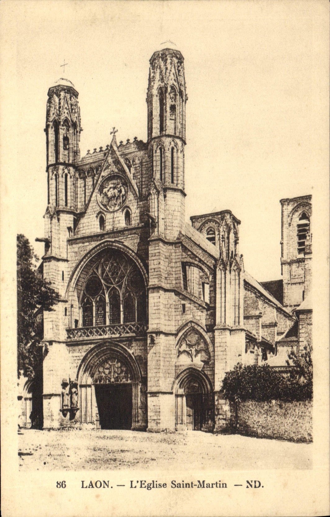 VINTAGE POSTCARD Laon the Church Holy Martin