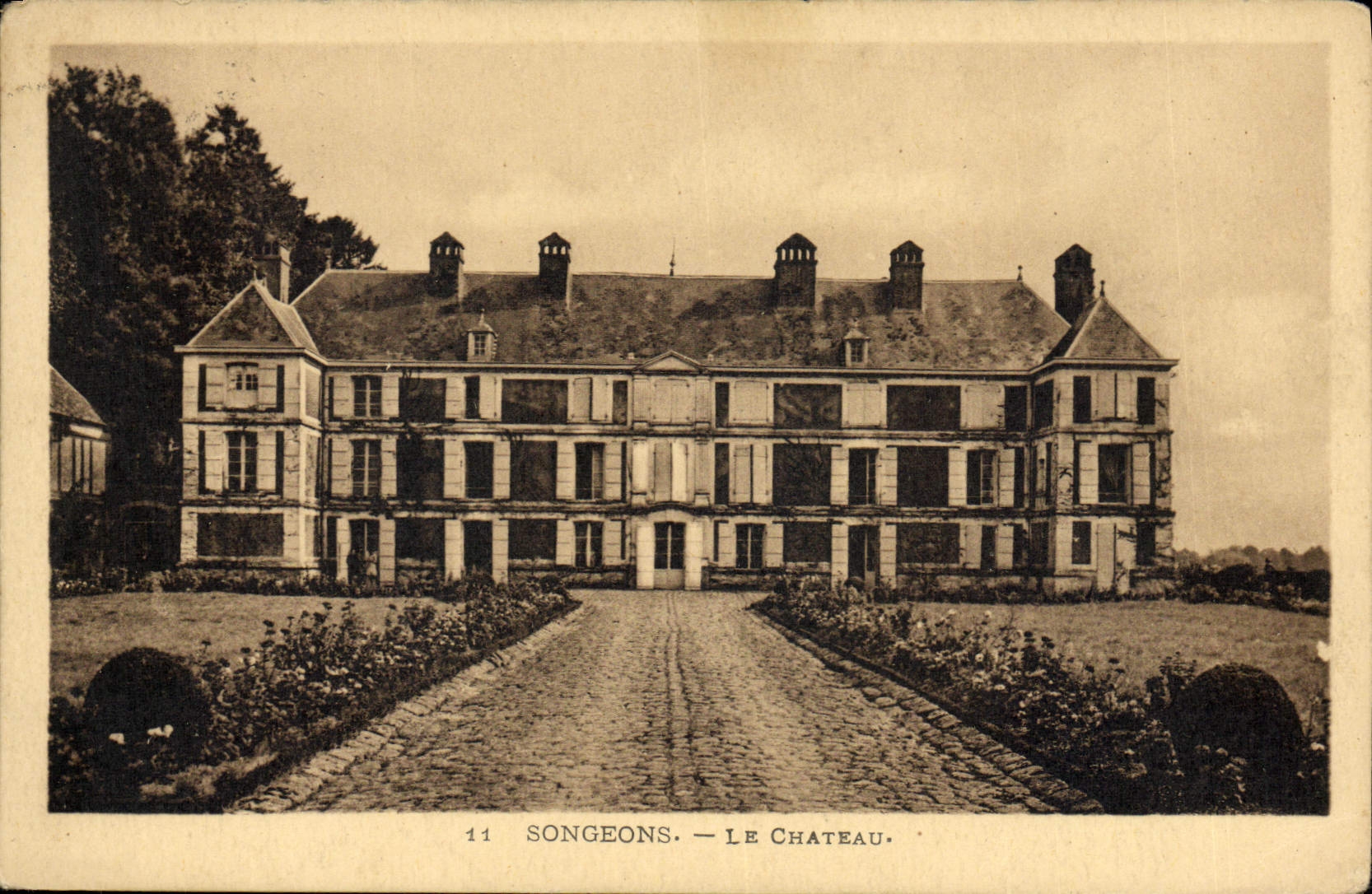 CPA Songeons Le Chateau