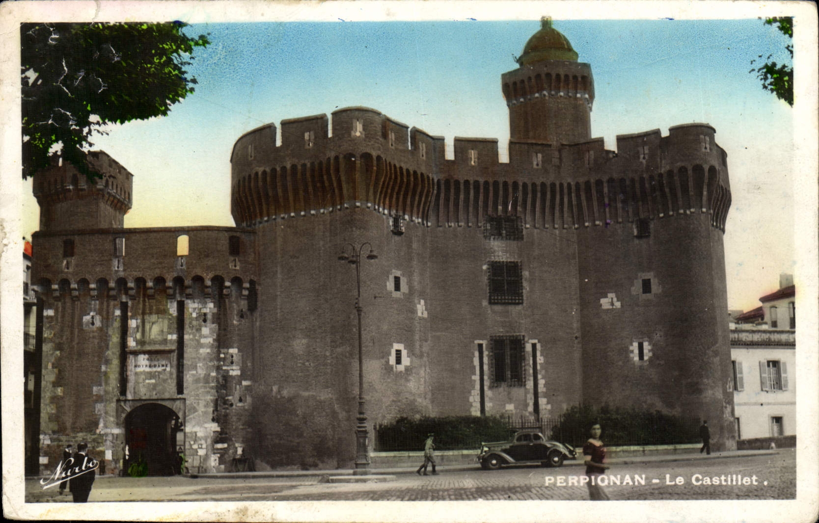 VINTAGE POSTCARD Perpionan Castillet