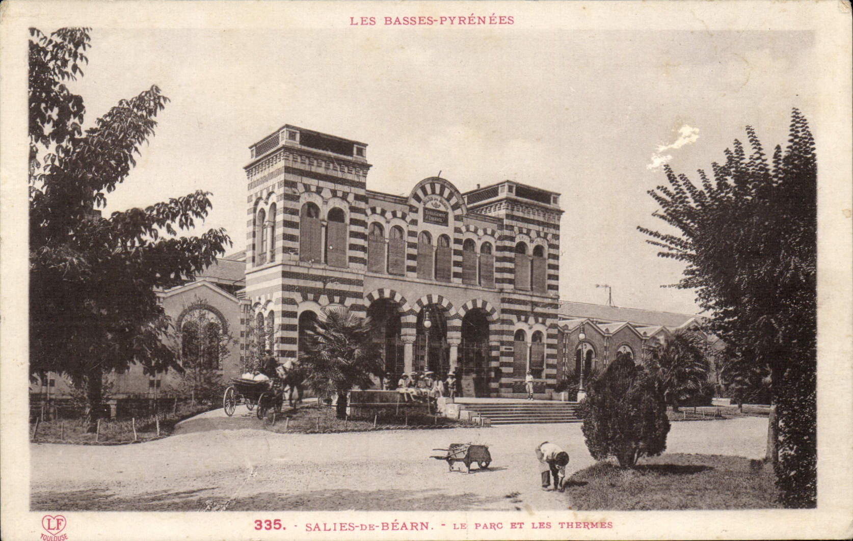 CPA Salies De Bearn Le Parc et les thermes