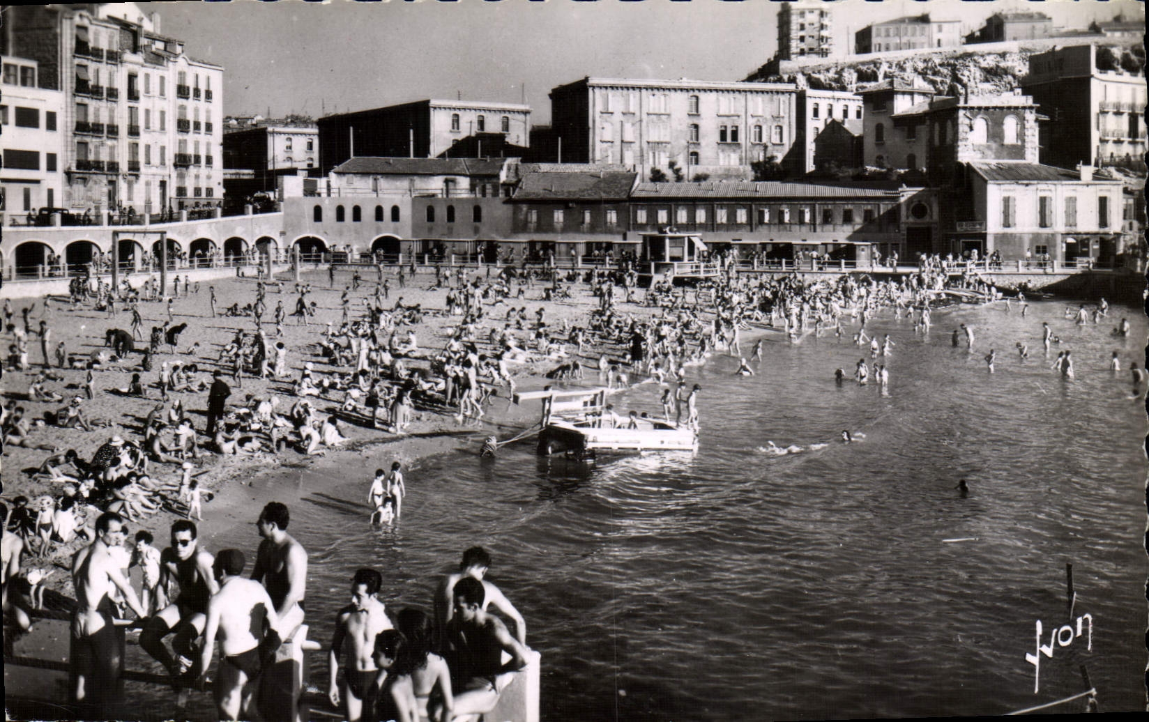 CPM Marseille Plage Des Catalans