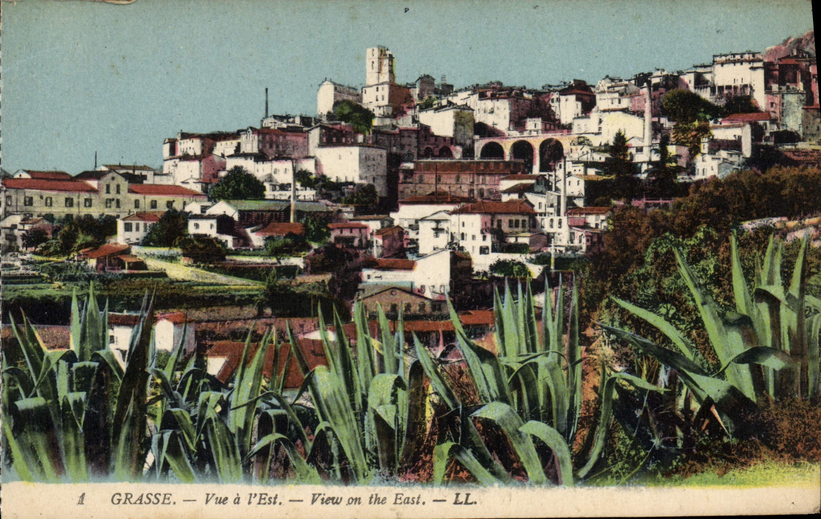 CPA Grasse Vue a L'Est