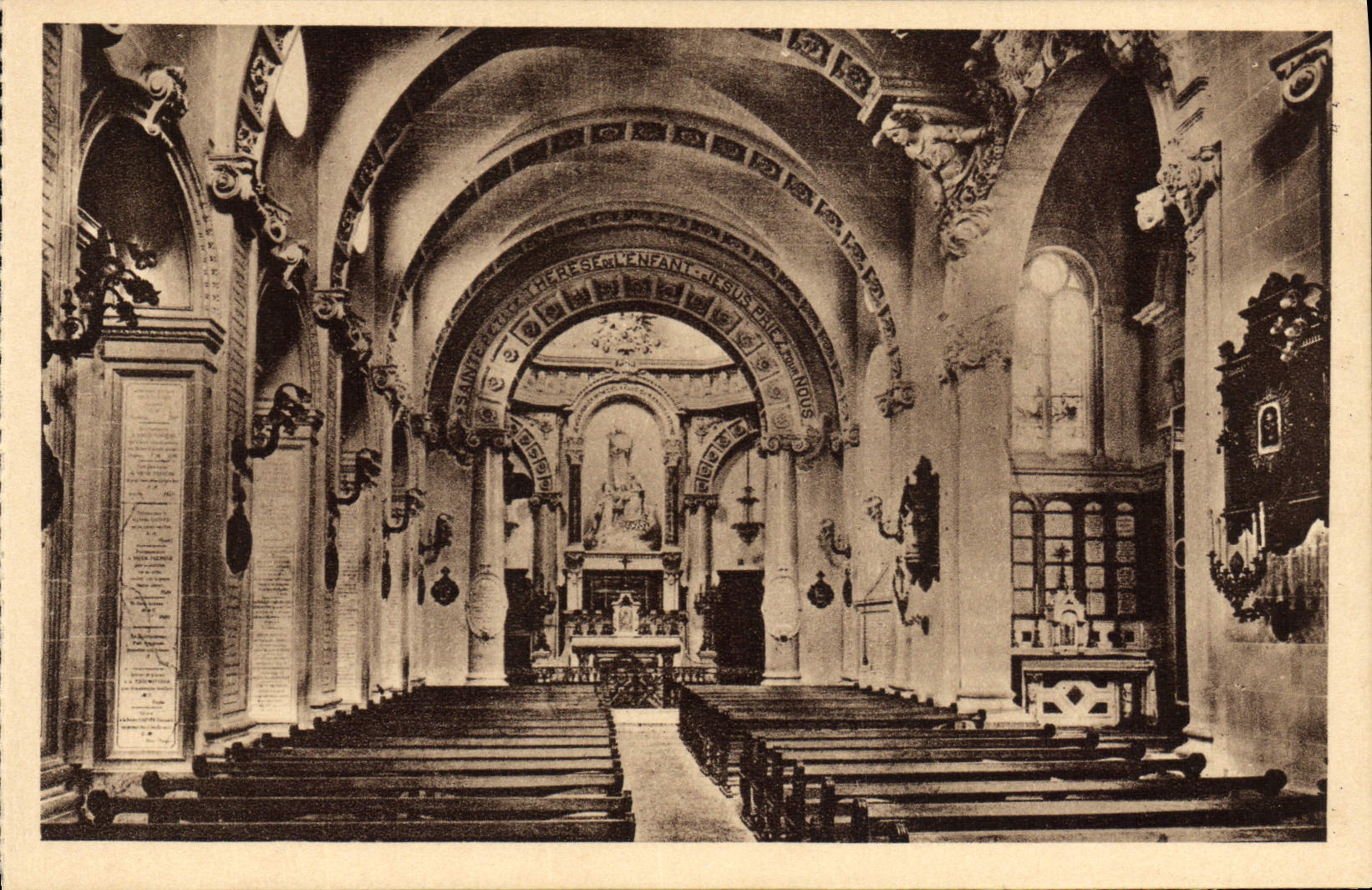 CPA La Chapelle Des Carmelites De Lisieux