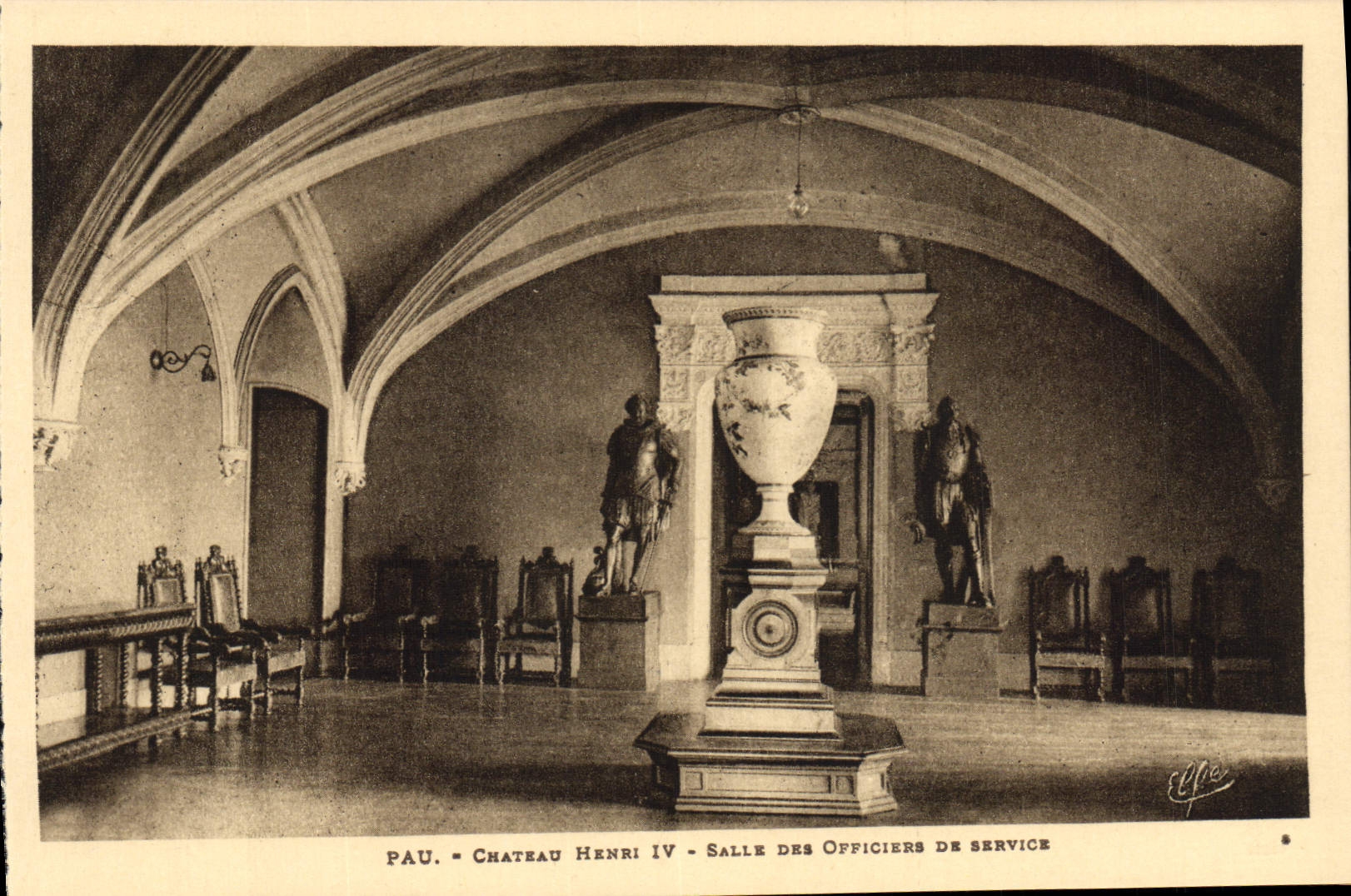 Sitio de Pau Chateu Enrique IV de la POSTAL de la VENDIMIA de los oficiales del servicio