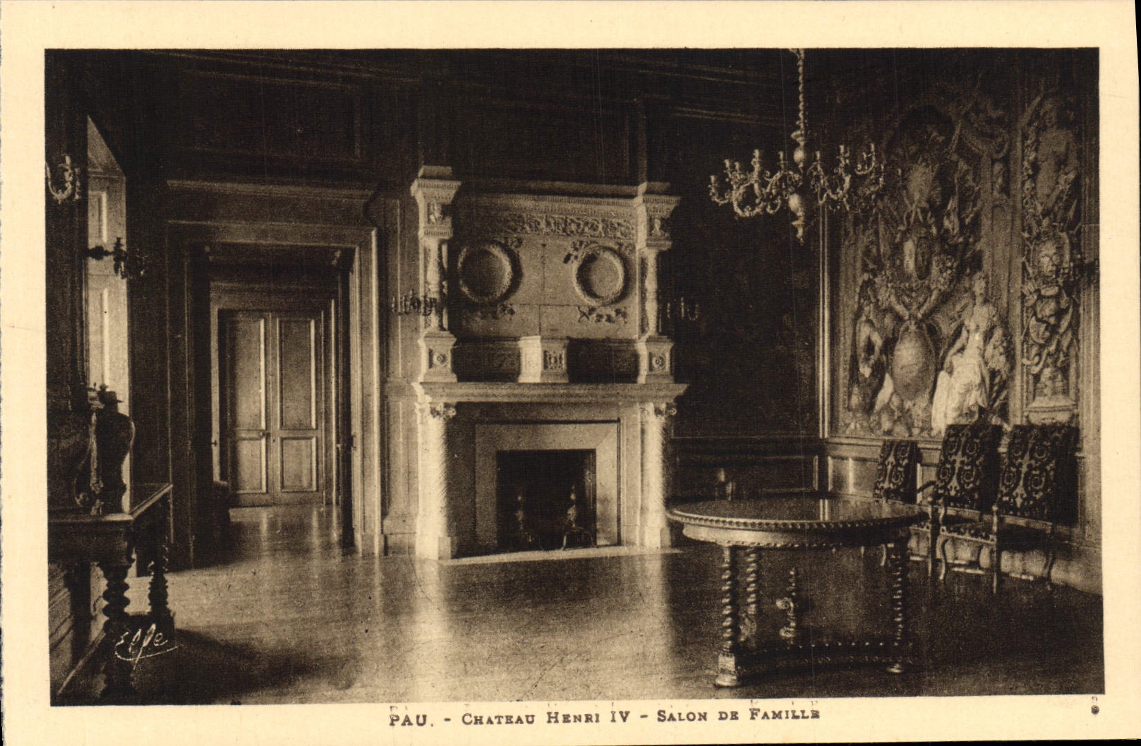 Sala de estar de Enrique IV del castillo de Pau de la POSTAL de la VENDIMIA de la familia