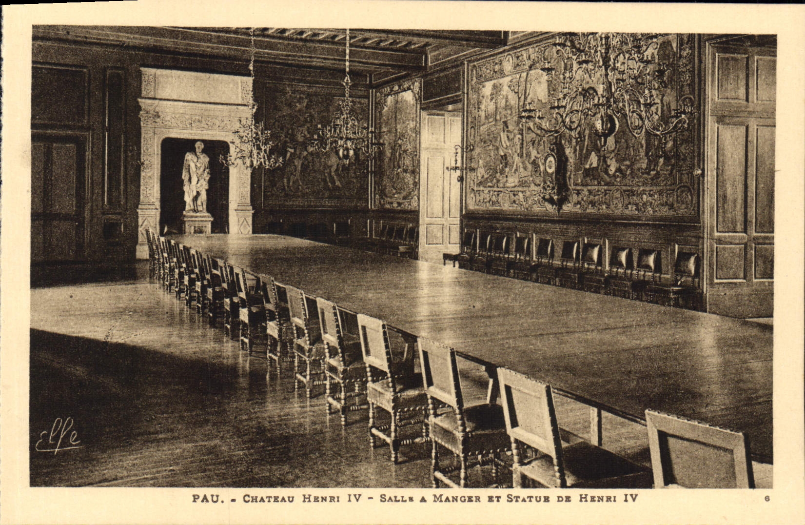 CPA Pau Chateau Henri IV Salle manger et statue de Henri IV