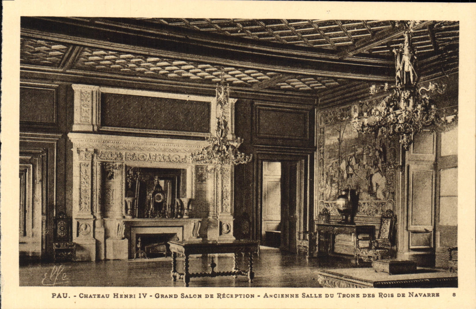 Sitio grande del trono del sitio de recepción de Enrique IV del castillo de Pau de la POSTAL de la VENDIMIA viejo de los reyes de Navarra