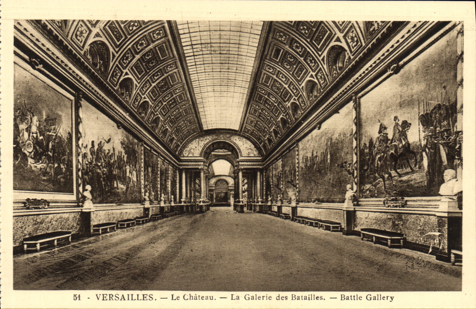 CPA Versailles Le Chateau Le chateau La galerie des Batailles