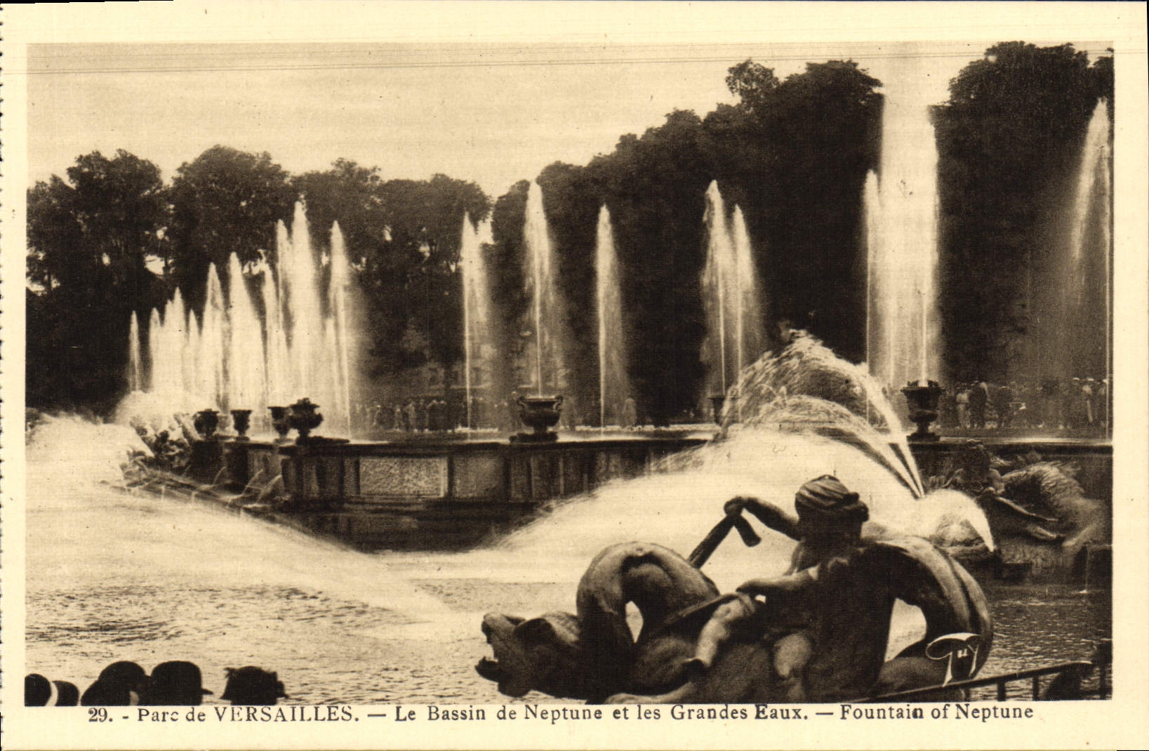 POSTAL Versalles de la VENDIMIA el lavabo De Neptuno y agua grande