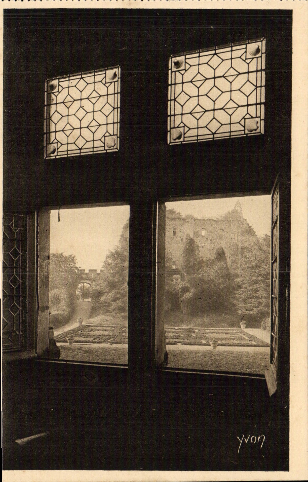 VINTAGE POSTCARD Loire ch4ateau Castle De Langeais seen through a window of the current castle