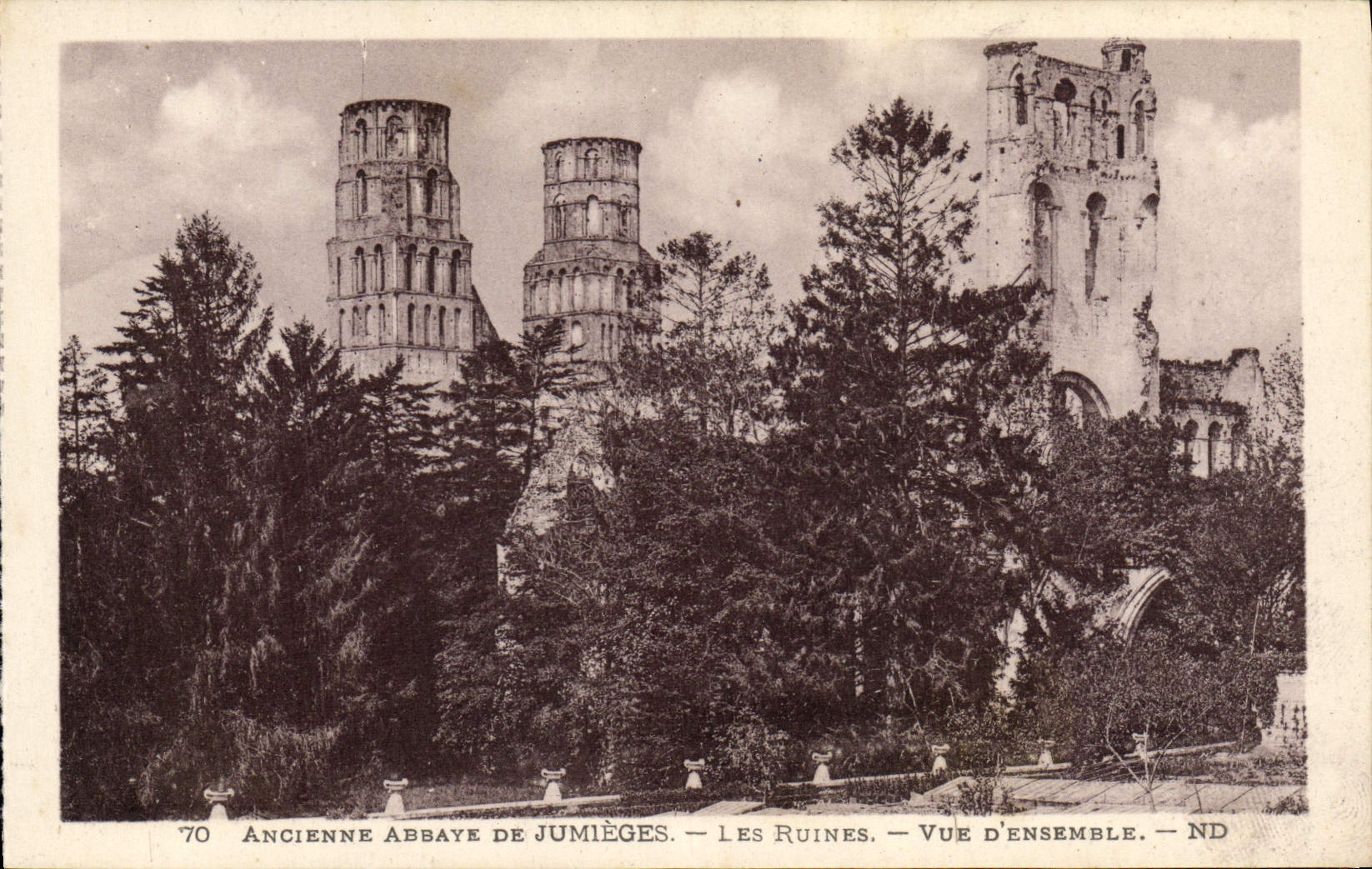 VINTAGE POSTCARD Old Abbey De Jumieges Ruins Overall picture