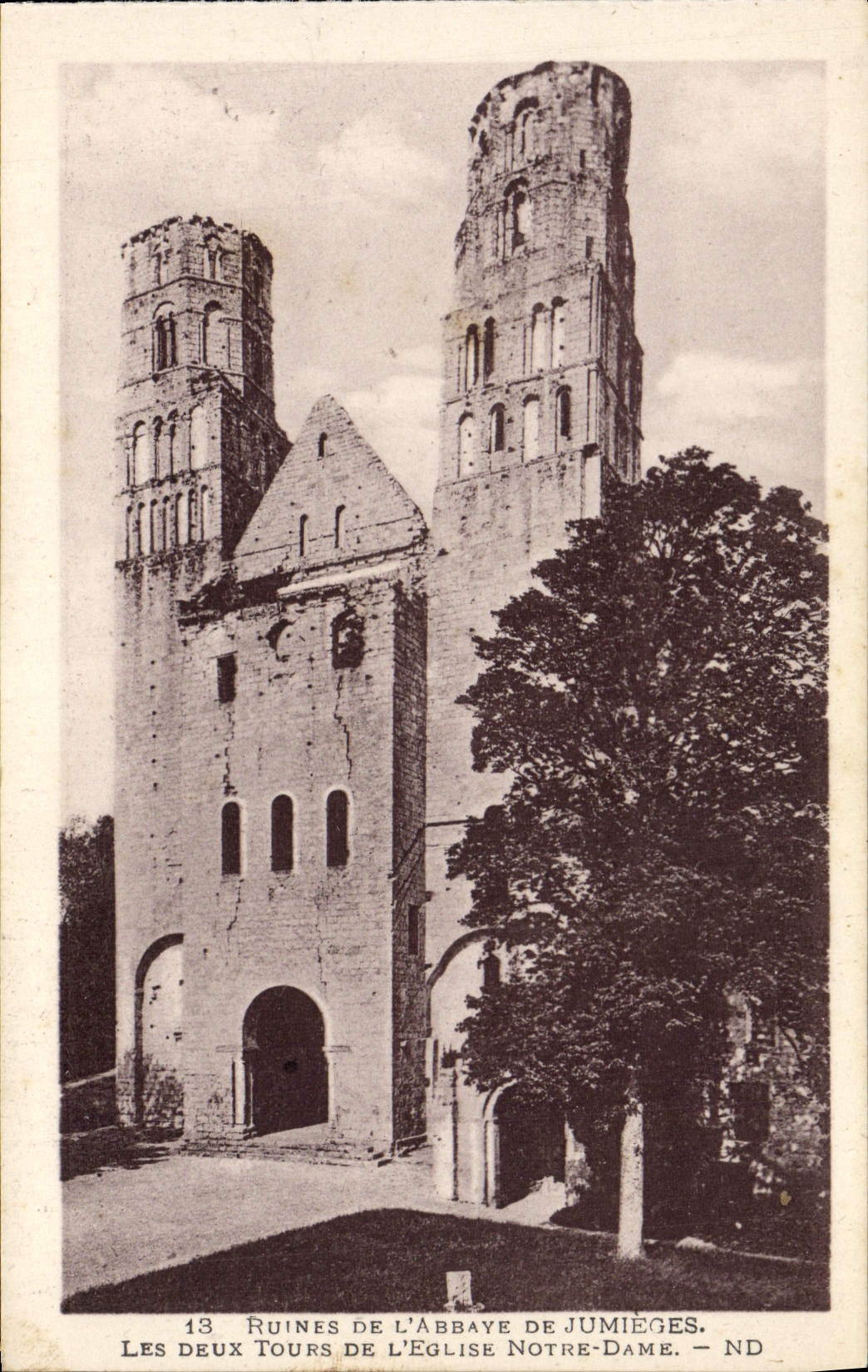 VINTAGE POSTCARD Old Abbey De Jumieges two turns of the Notre Dame church