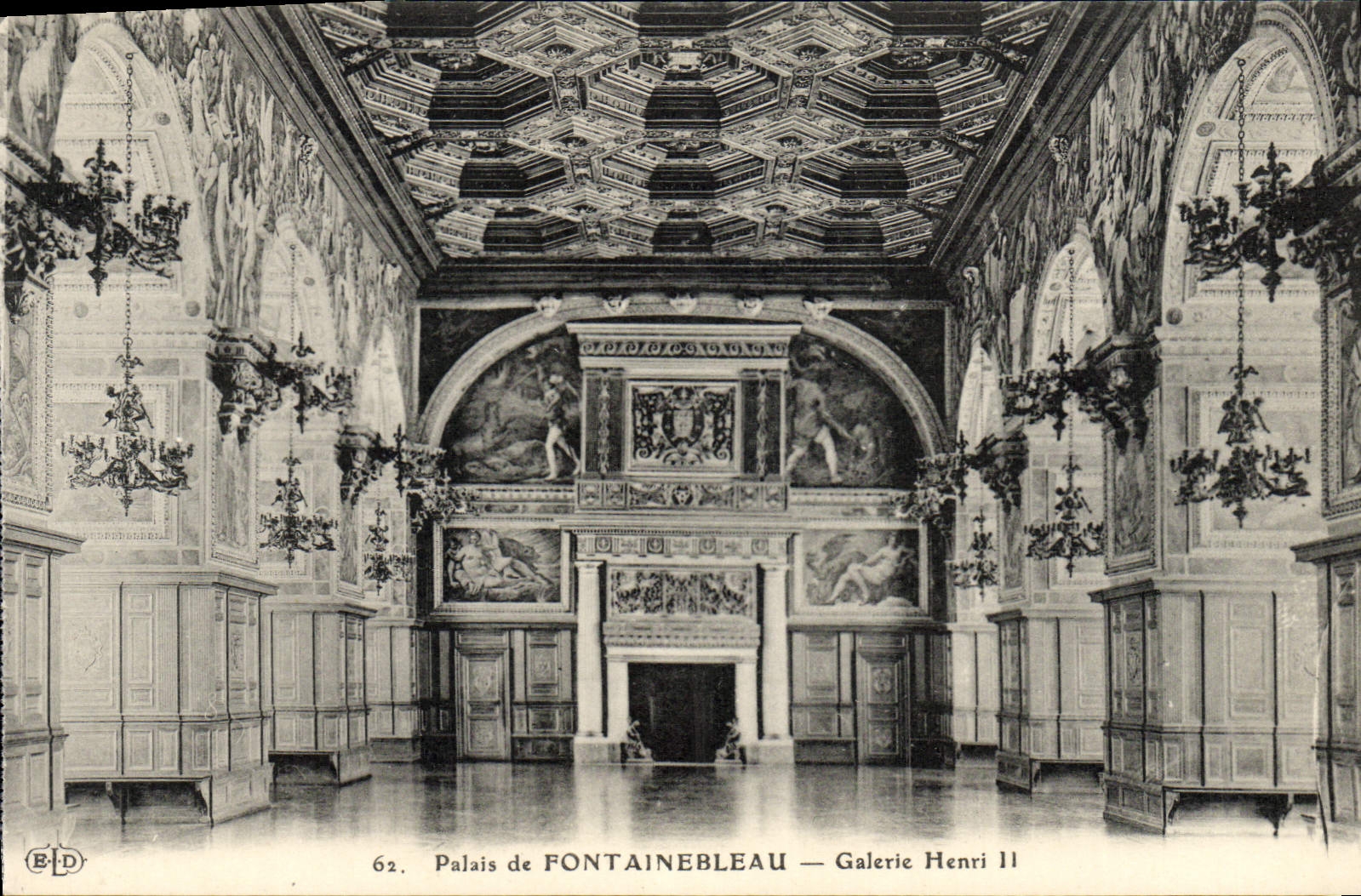 CPA Palais De Fontainebleau Galerie Henri II
