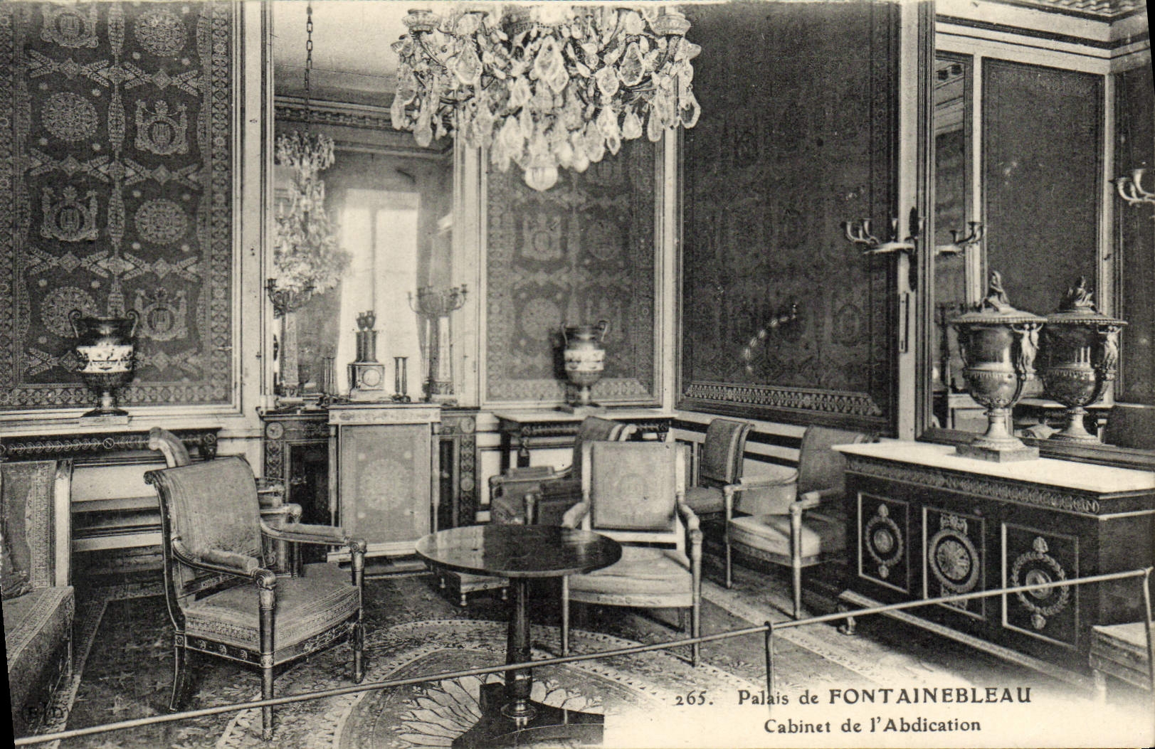 CPA Palais De Fontainebleau Cabinet De l'Abdication