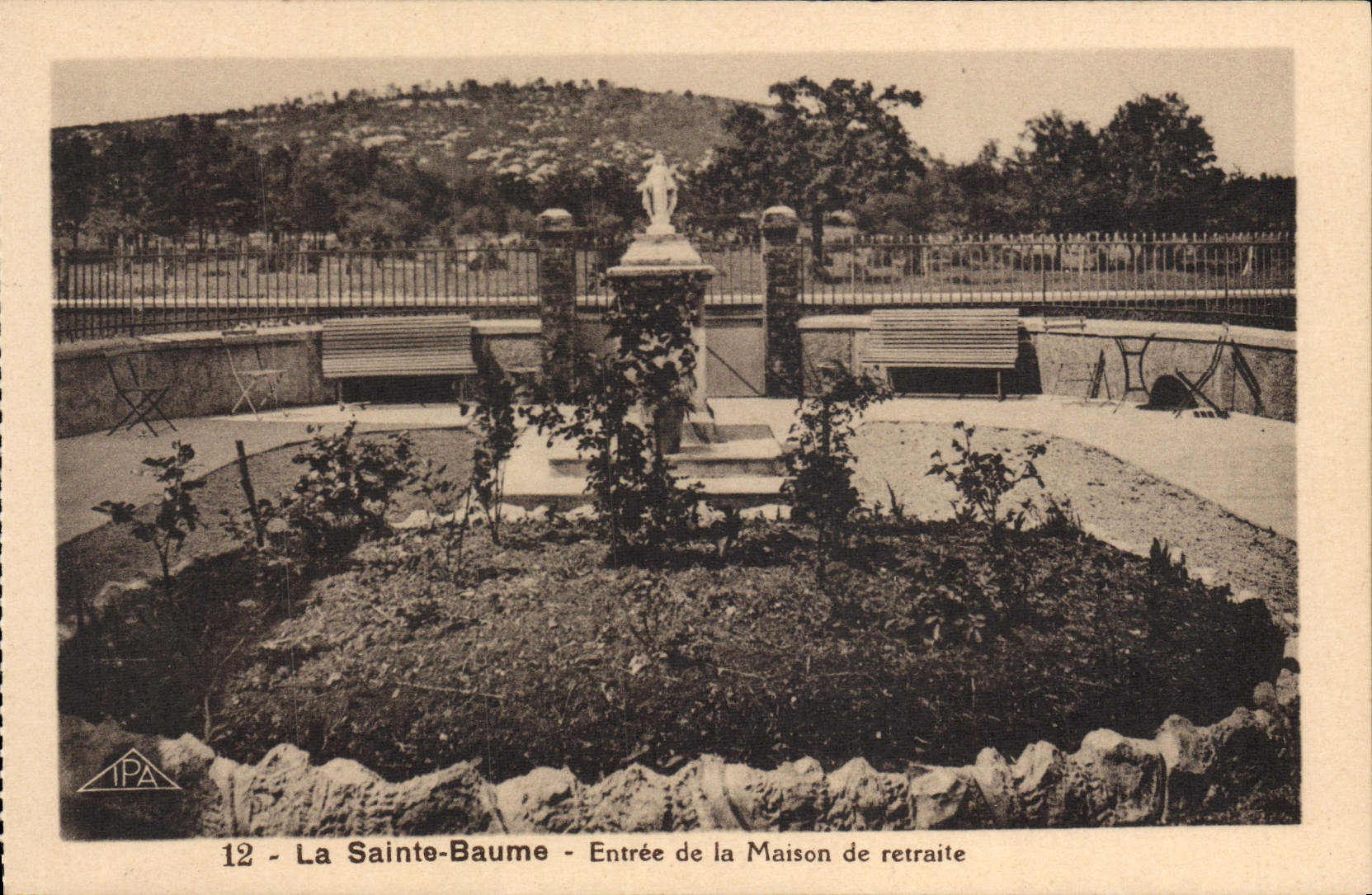 CPA La Sainte Baume Entree de la maison de retraite