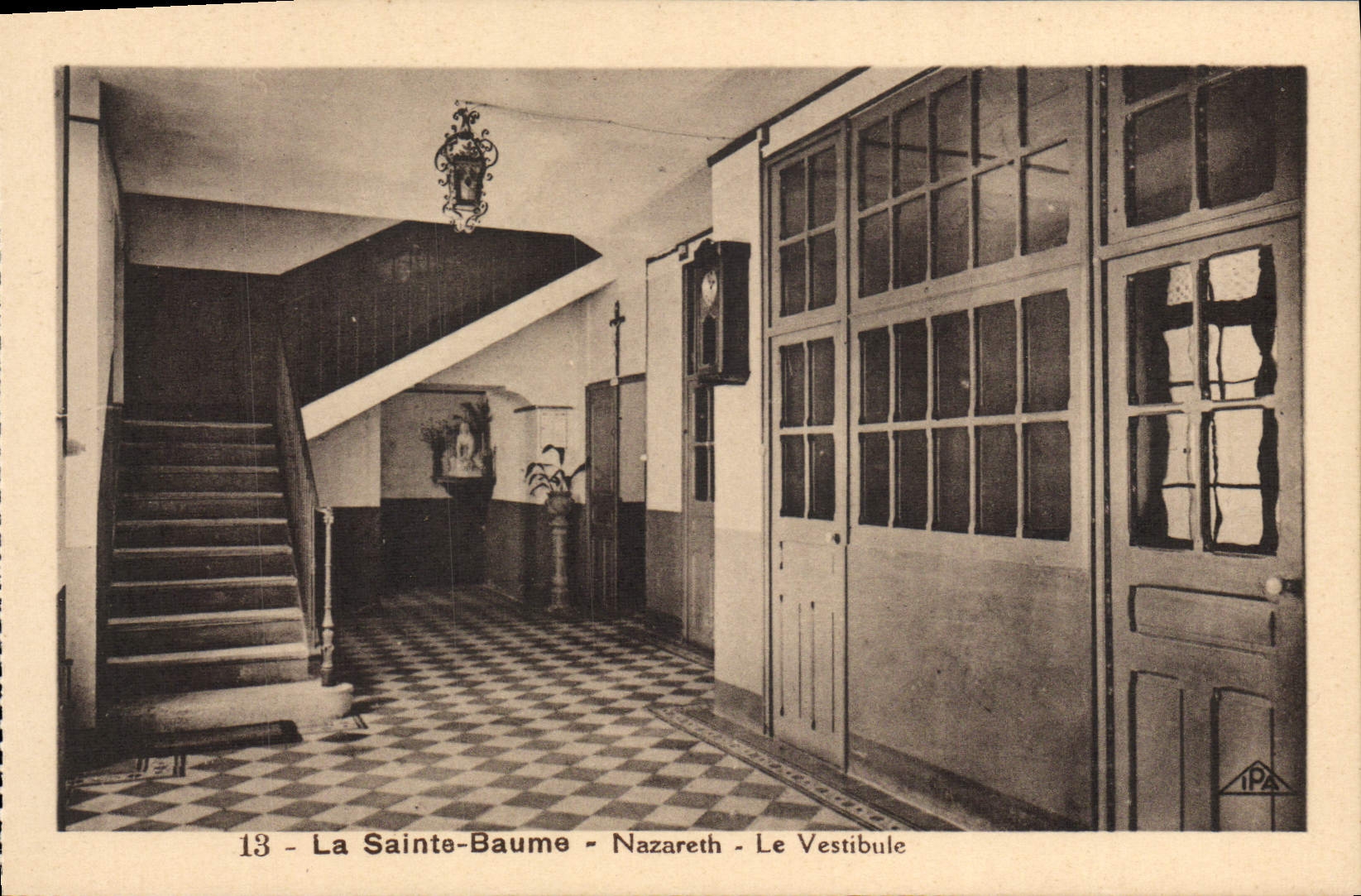 CPA La Sainte Baume Nazareth Le Vestibule