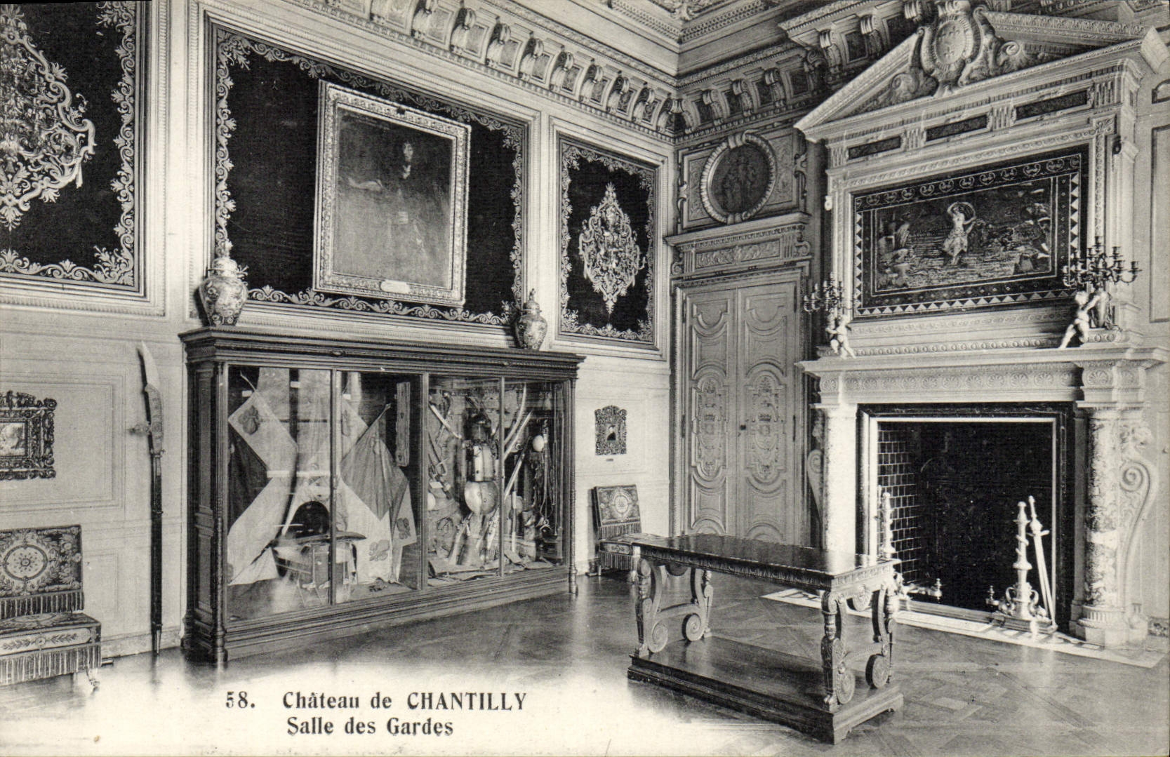 VINTAGE POSTCARD Castle of Chantilly Room of the guards