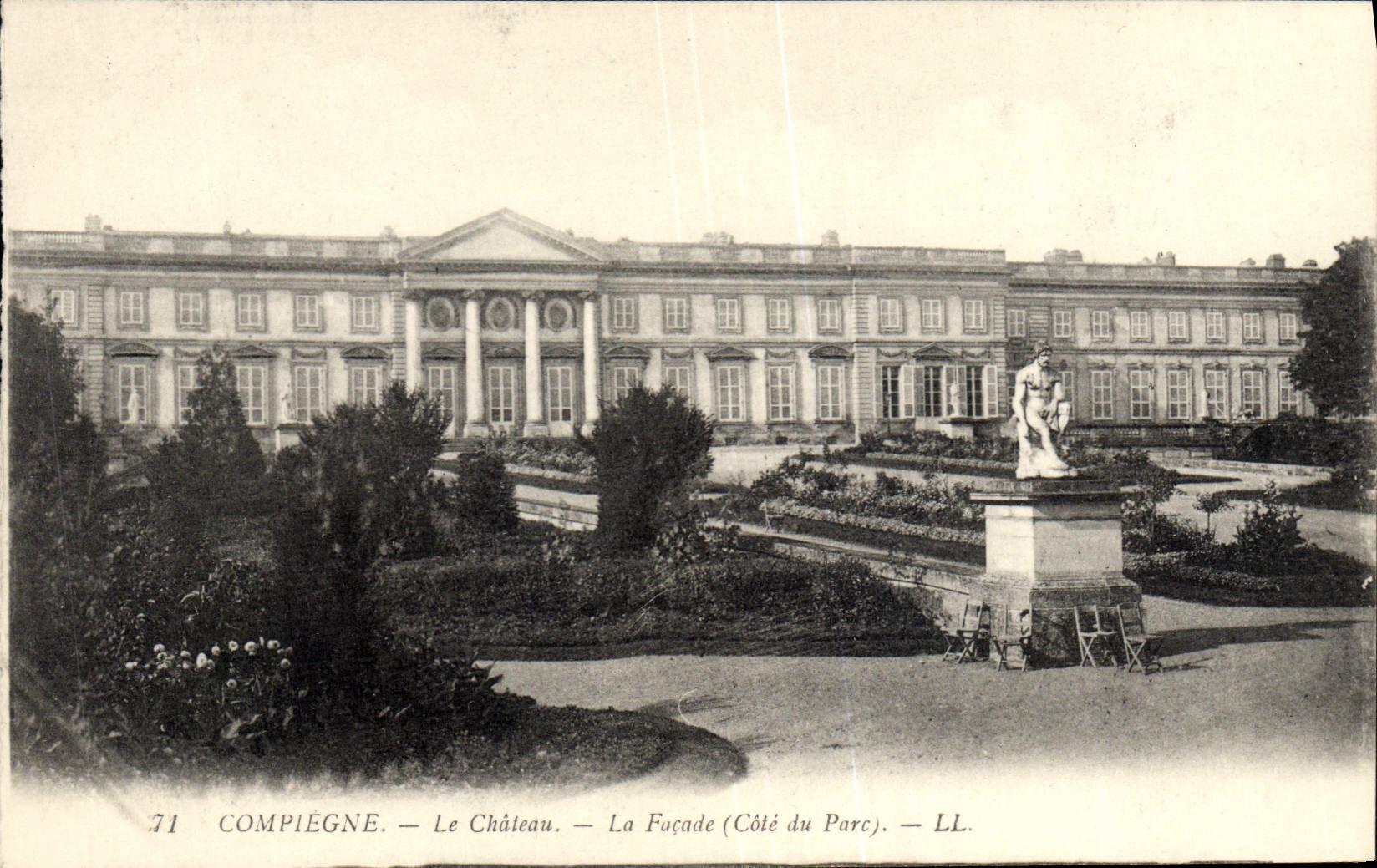 La POSTAL Compiegne de la VENDIMIA el castillo el ataque frontal dimensiona el parque