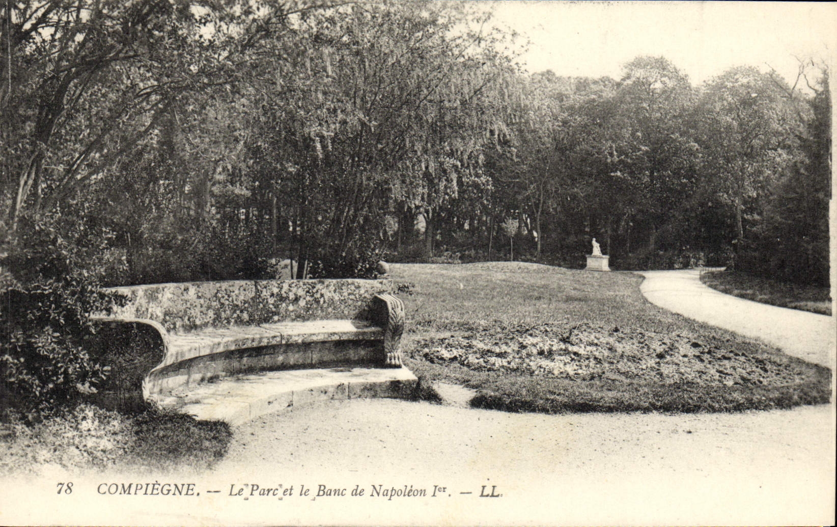 POSTAL Compiegne de la VENDIMIA el parque y el banco de Napoleon 1r