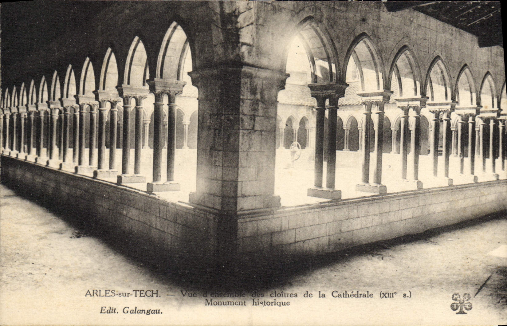 VINTAGE POSTCARD Arles On Tech Overall picture of the cloisters of the cathedral