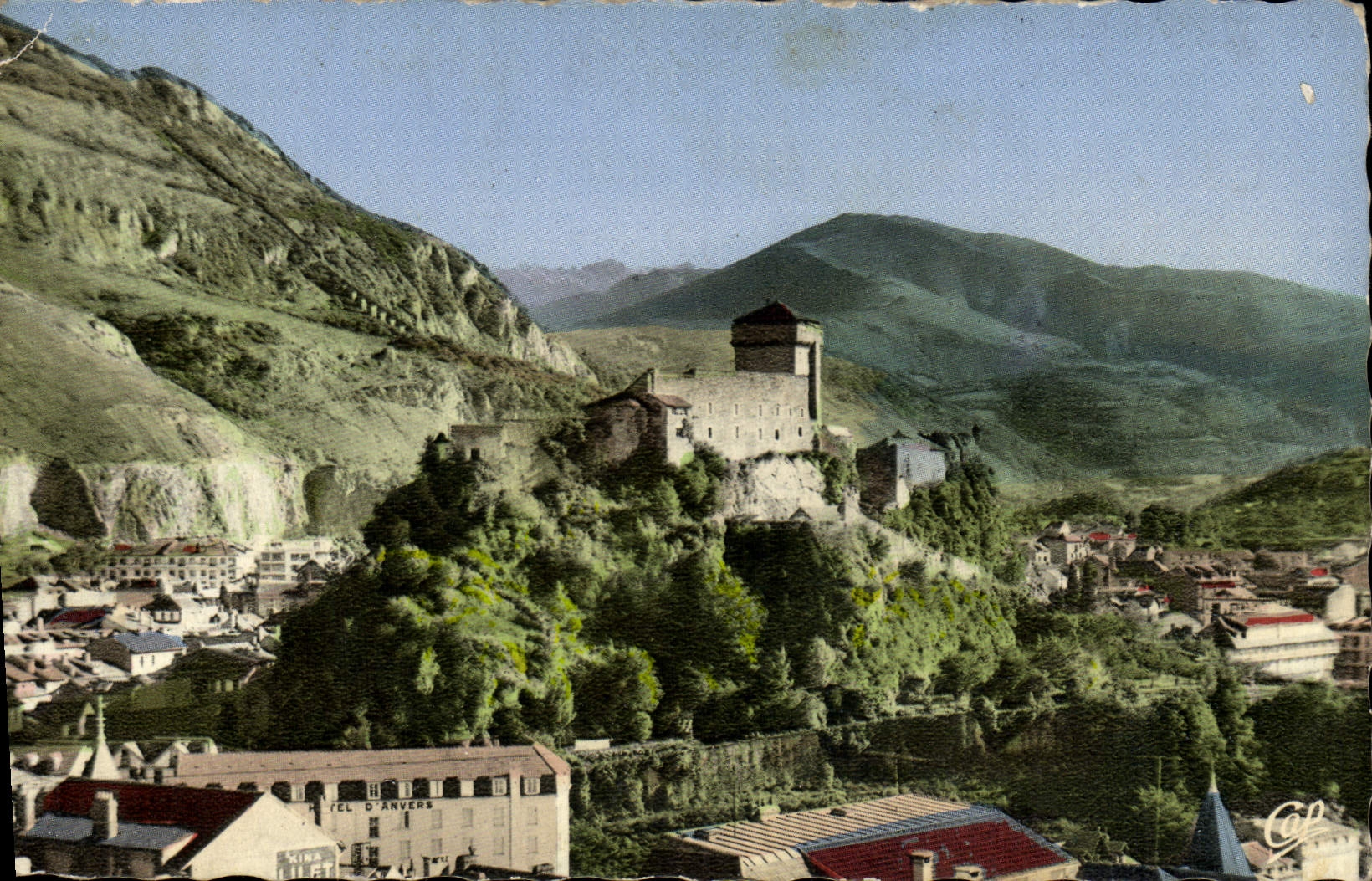 POSTAL MODERNA castillo fuerte pesado