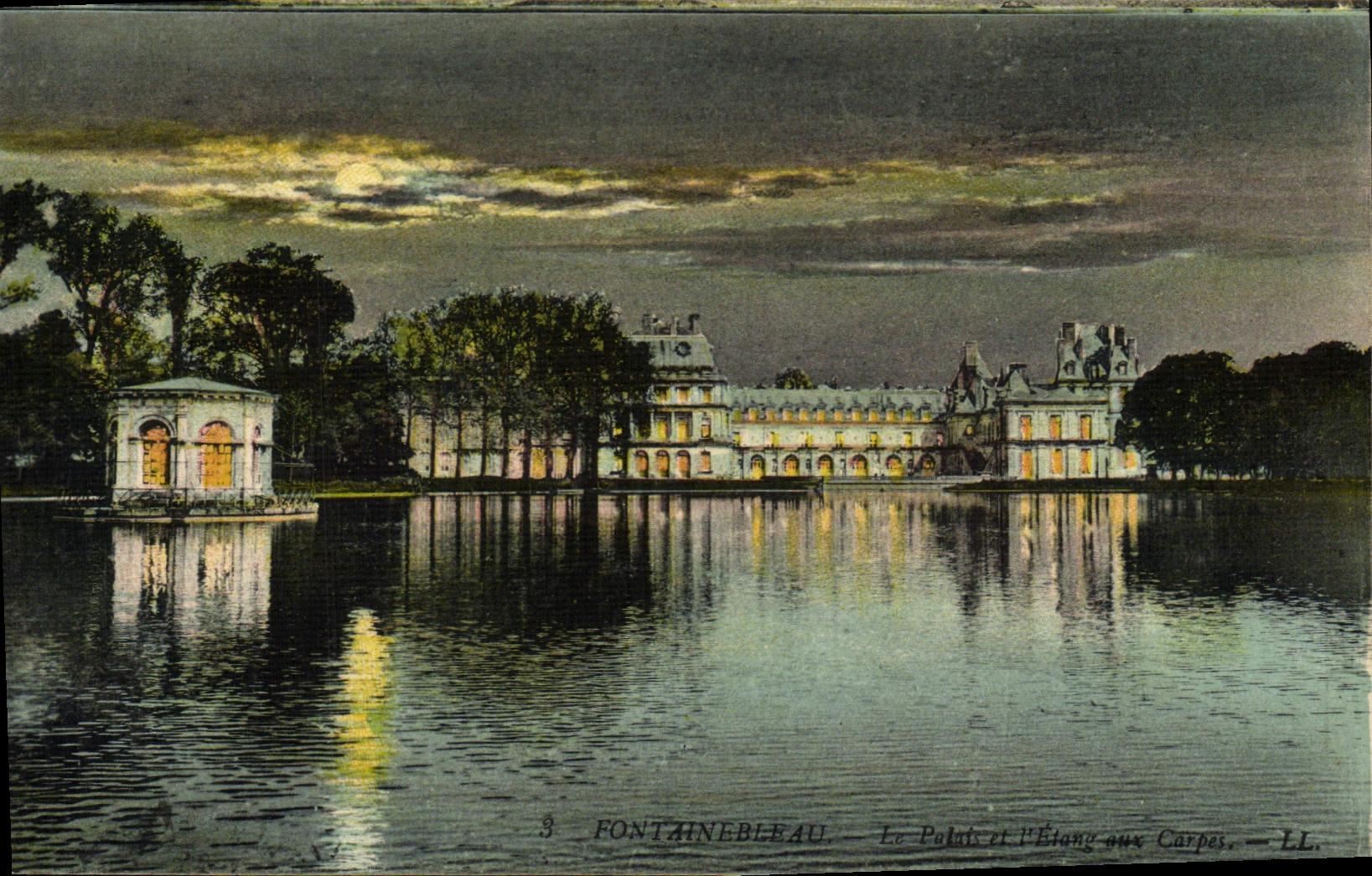 CPA Fontainebleau Le Palais et l'etang des Carpes