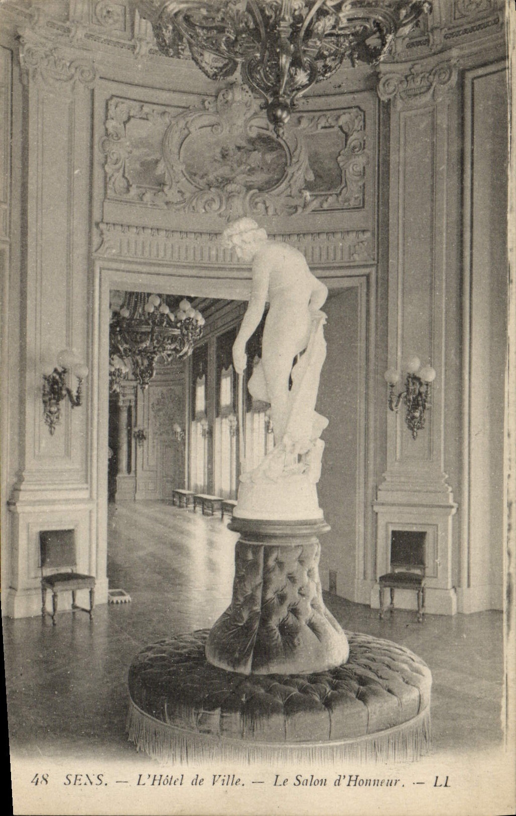 CPA Sens L'Hotel De Ville Le Salon D'Honneur