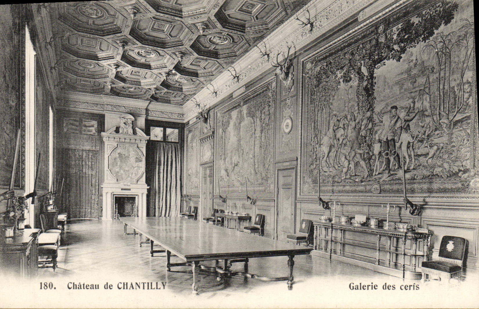 Castillo de la POSTAL de la VENDIMIA de la galería de Chantilly de los machos