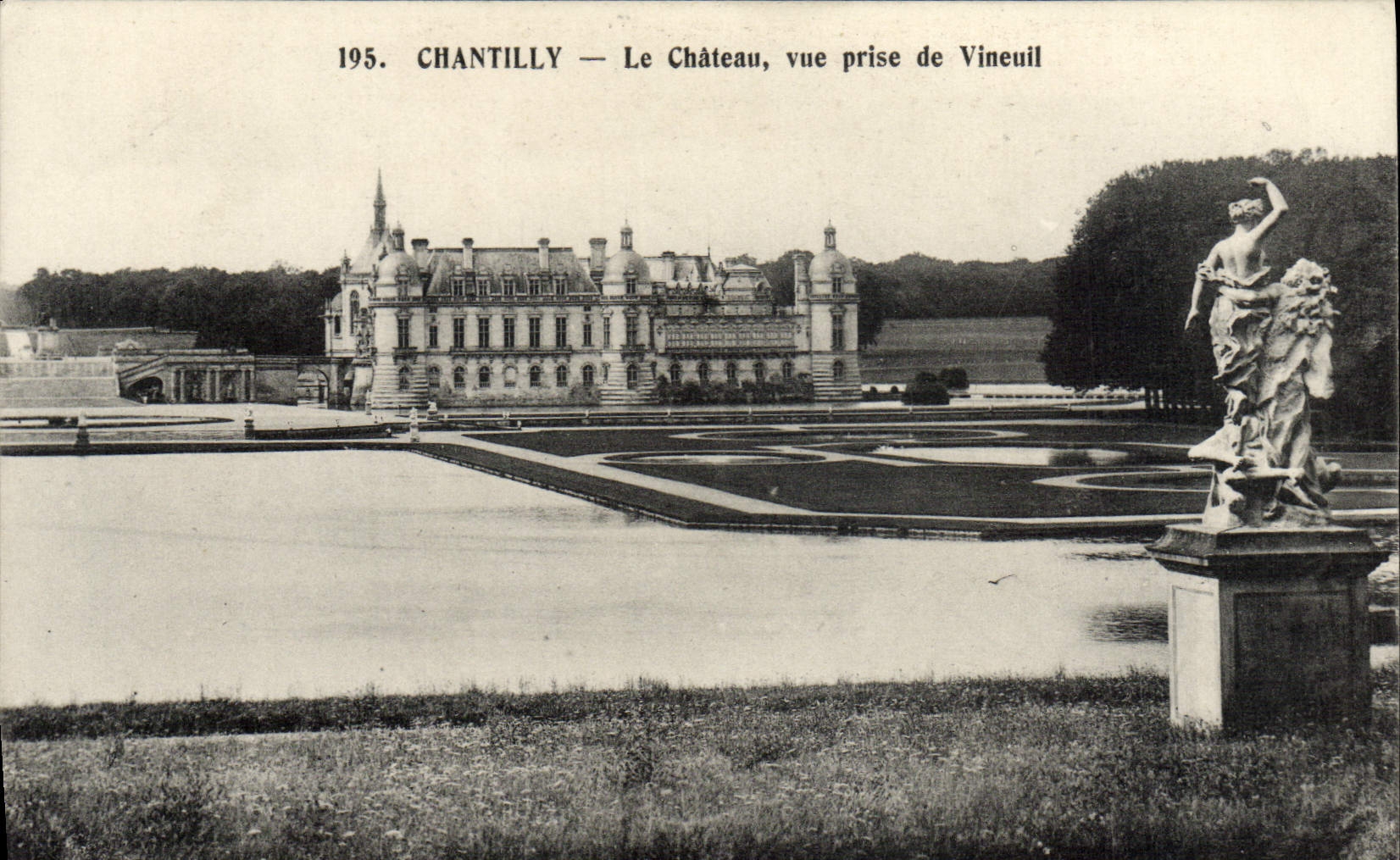 CPA Chateau Le Chateau Vue Prise De Vineuil