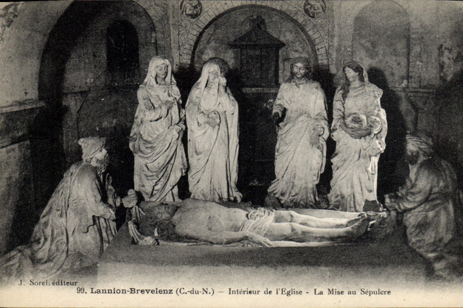 VINTAGE POSTCARD Lannion Brevelenz Interior Of the Church the Setting To the Sepulchre