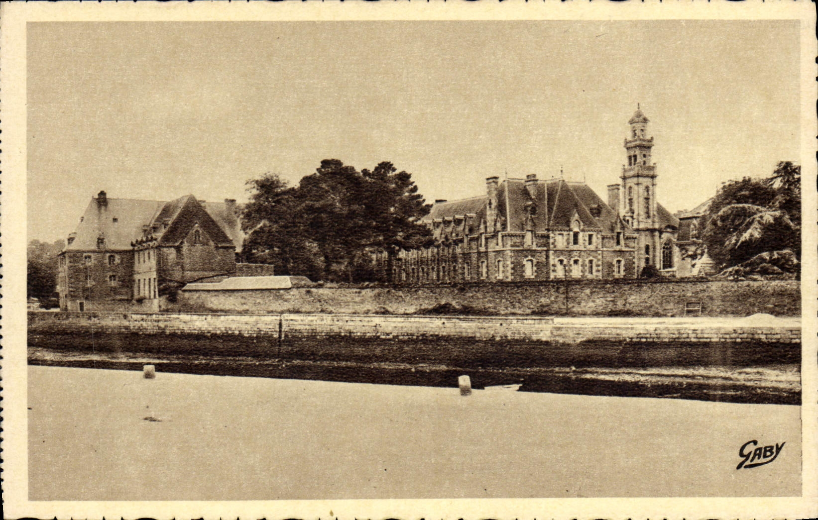 VINTAGE POSTCARD Lannion Monastery Sainte Anne Vue generame