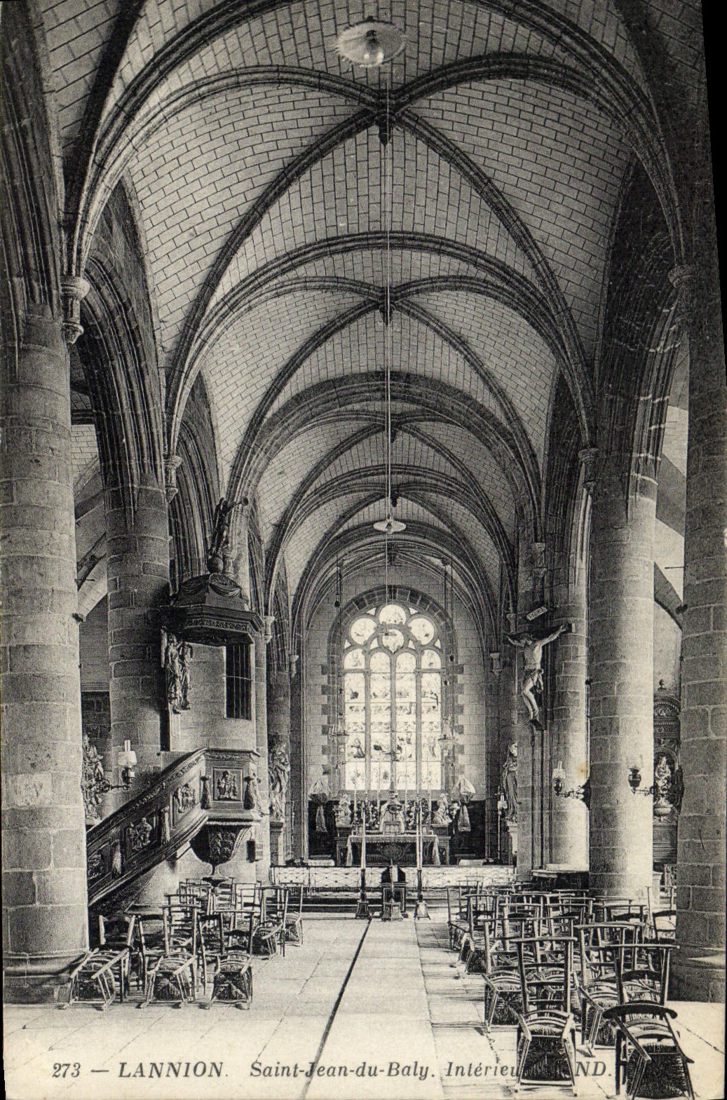 CPA Lannion Saint Jean Du Baly Interieur