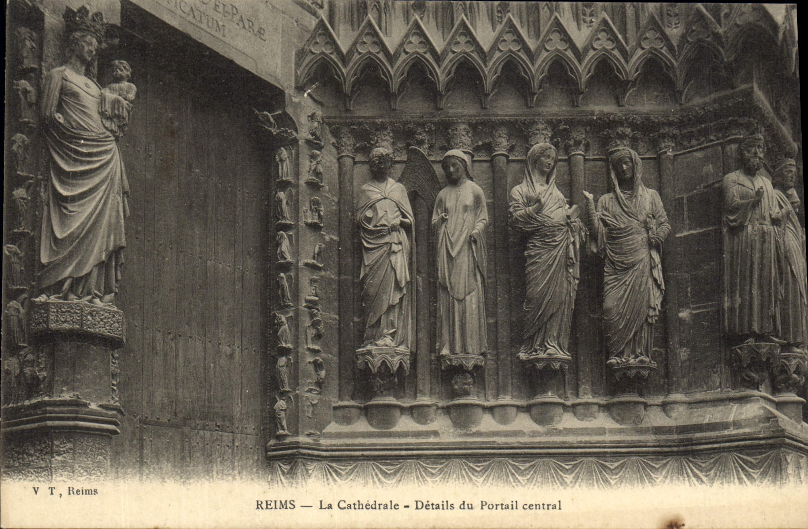 VINTAGE POSTCARD Rheims the Cathedral Details Of the Central Gate