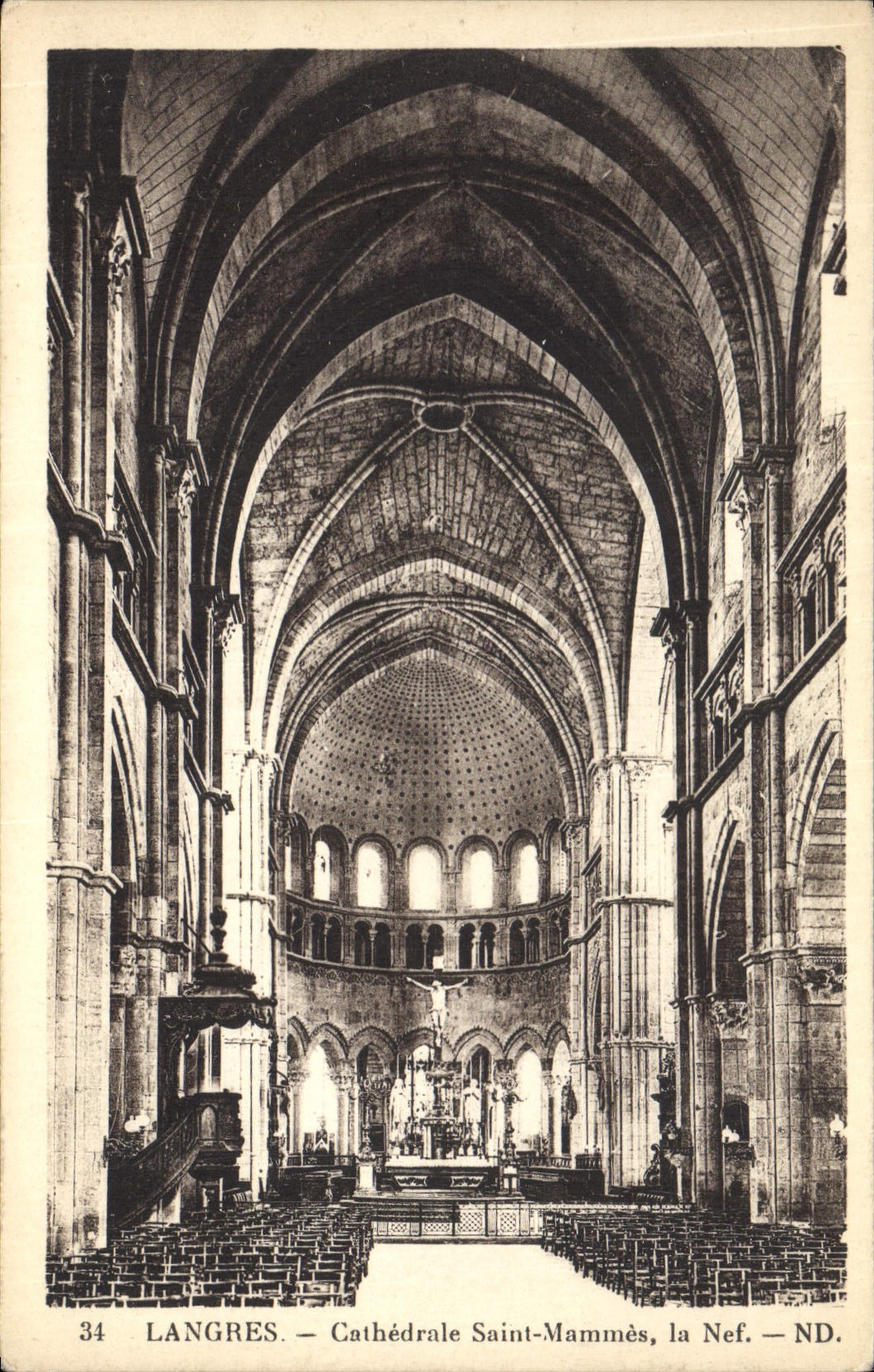 VINTAGE POSTCARD Langres Cathedral Mammes Saint the Nave