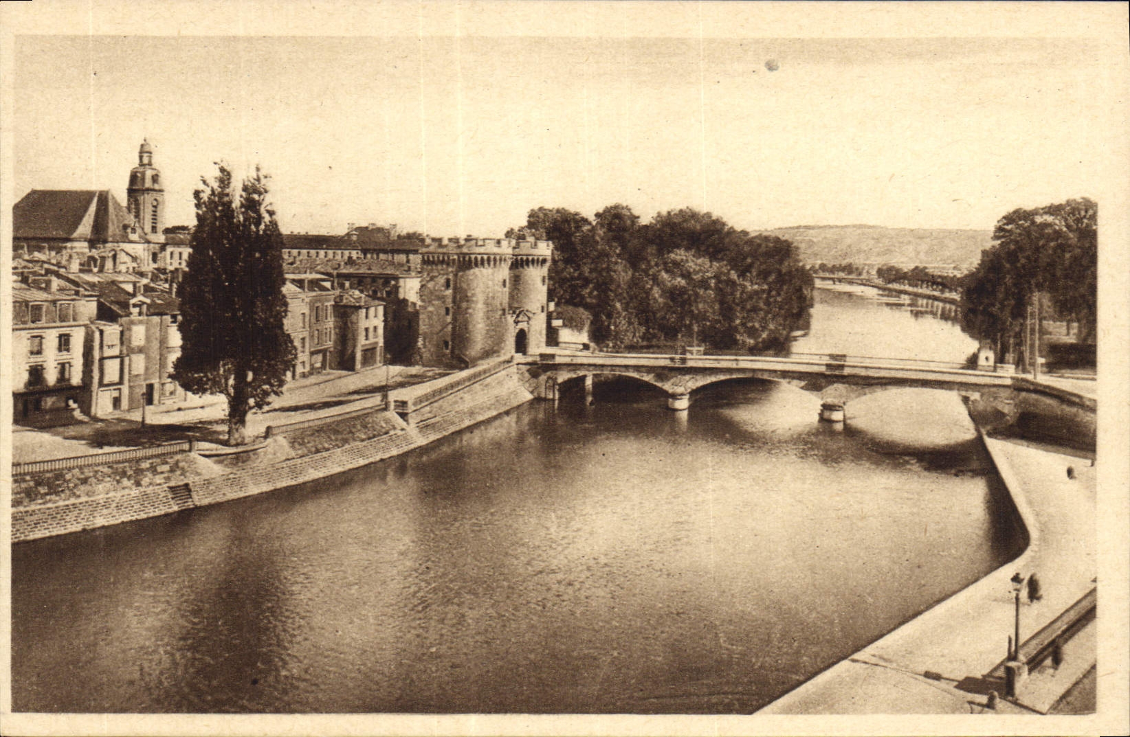 Vuelta y Pont de Verdún de la POSTAL de la VENDIMIA cabidos