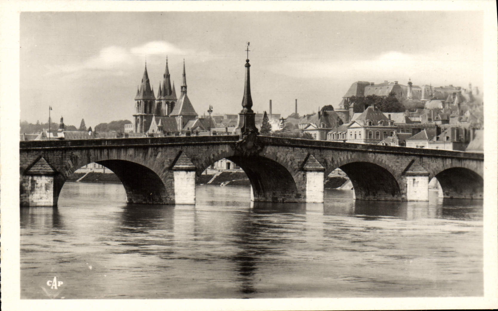 CPA Blois Le Grand Pont Et l'Eglise St Nicolas