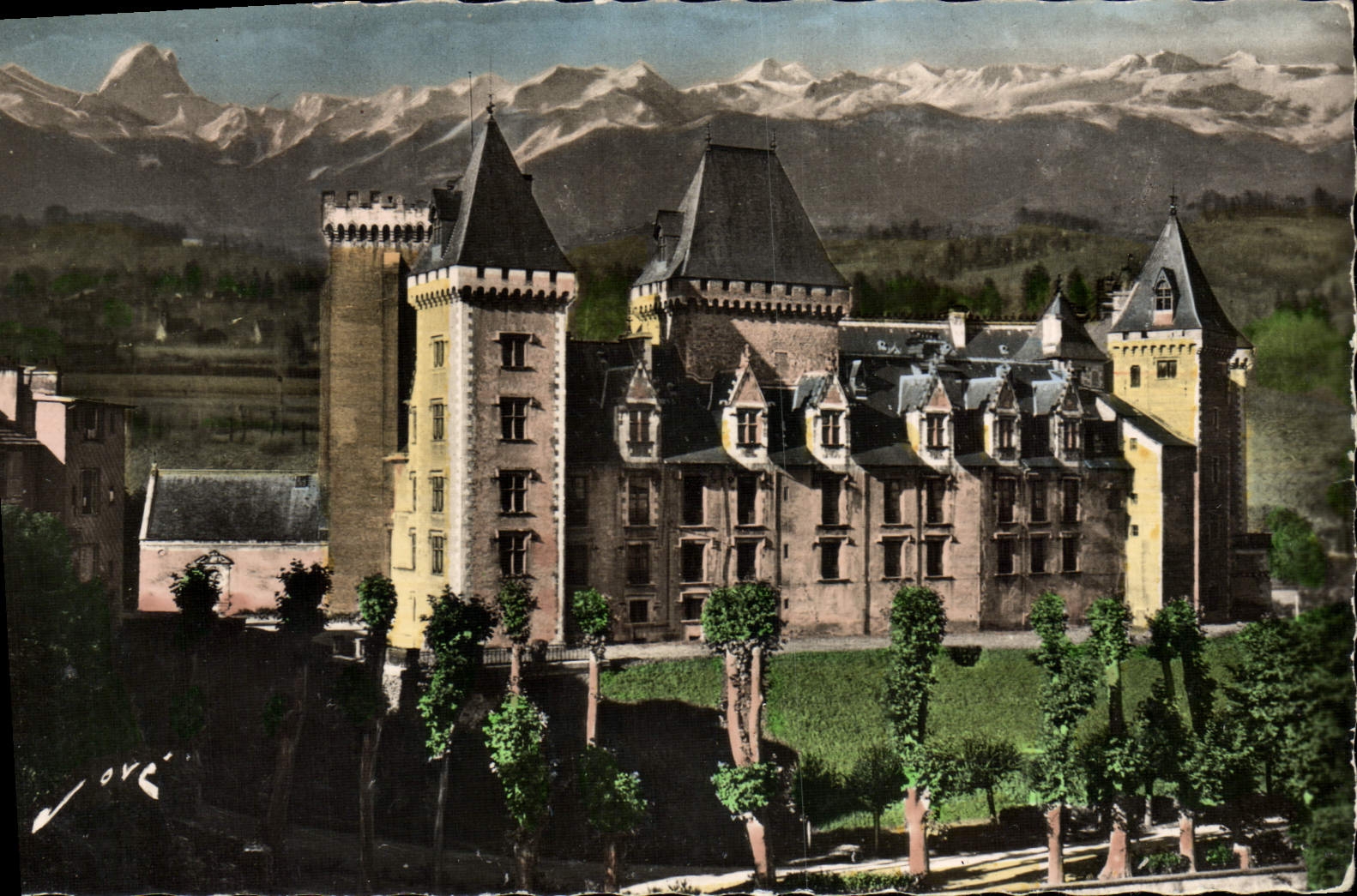 POSTAL MODERNA Pau el castillo Enrique IV y los Pyrenees