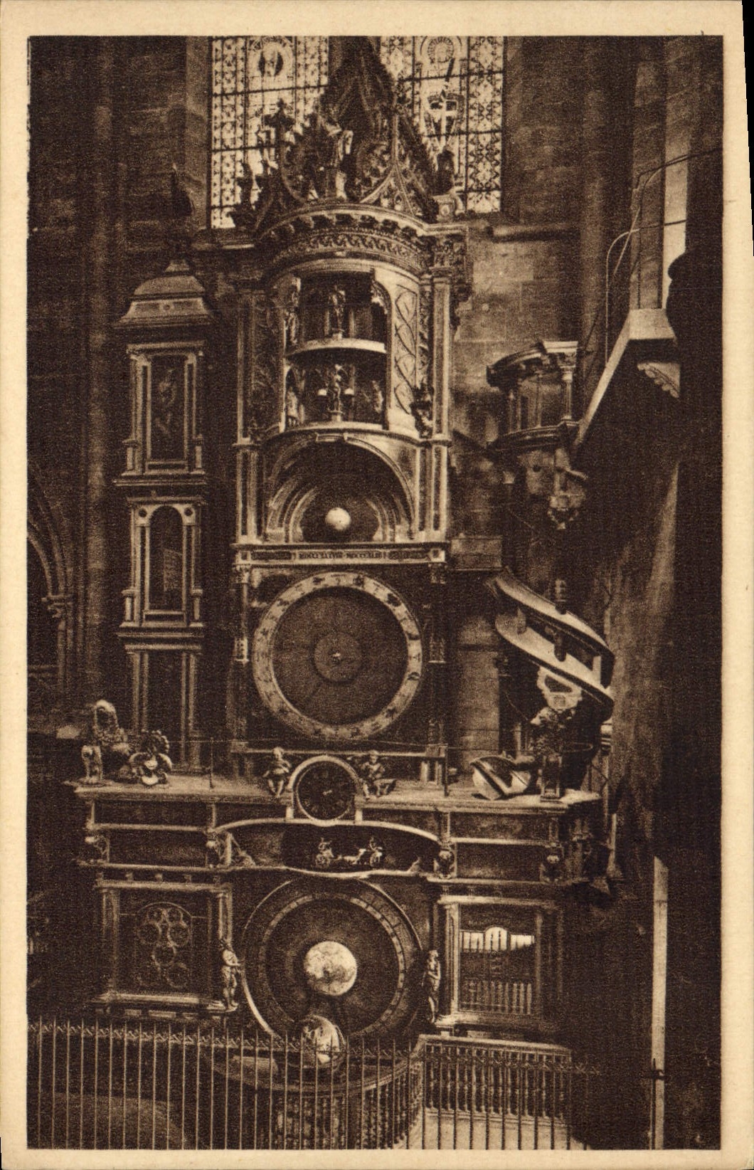 VINTAGE POSTCARD Astronomical Strasbourg Clock Of the Cathedral