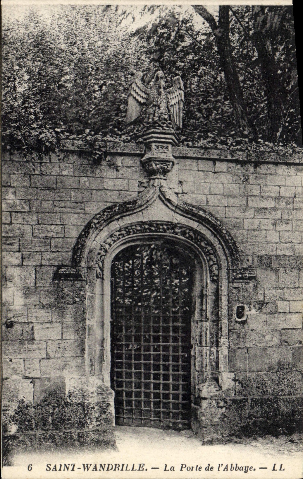 VINTAGE POSTCARD Holy Wandrille the Gate Of the Abbey