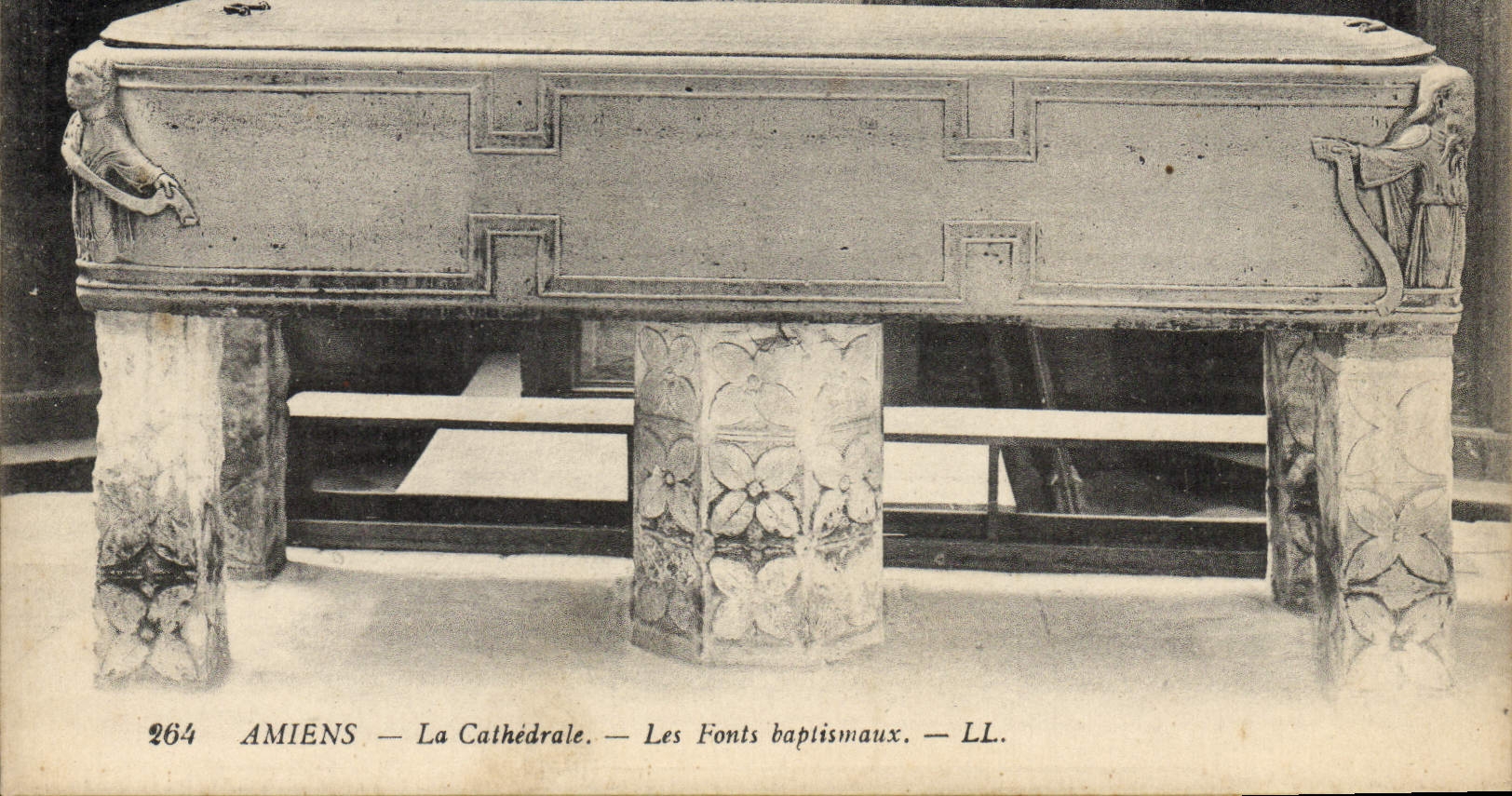 VINTAGE POSTCARD Amiens the Cathedral the Baptismal font