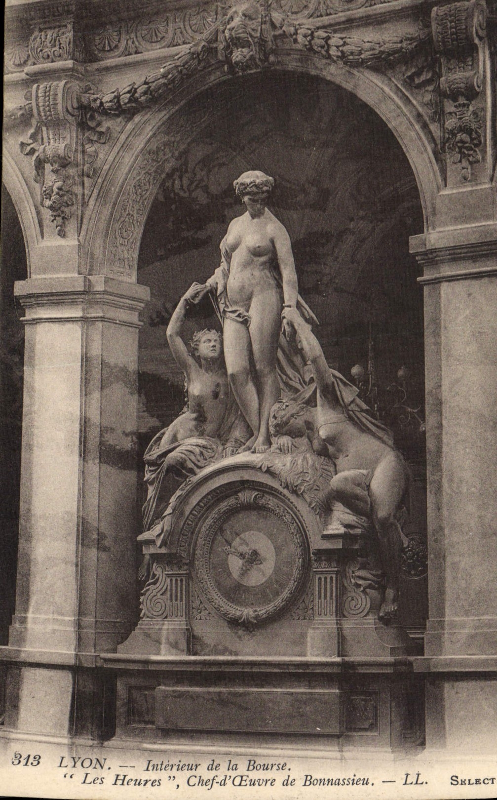 VINTAGE POSTCARD Interior Lyon Of the Stock Exchange the Bonnassieu Hours