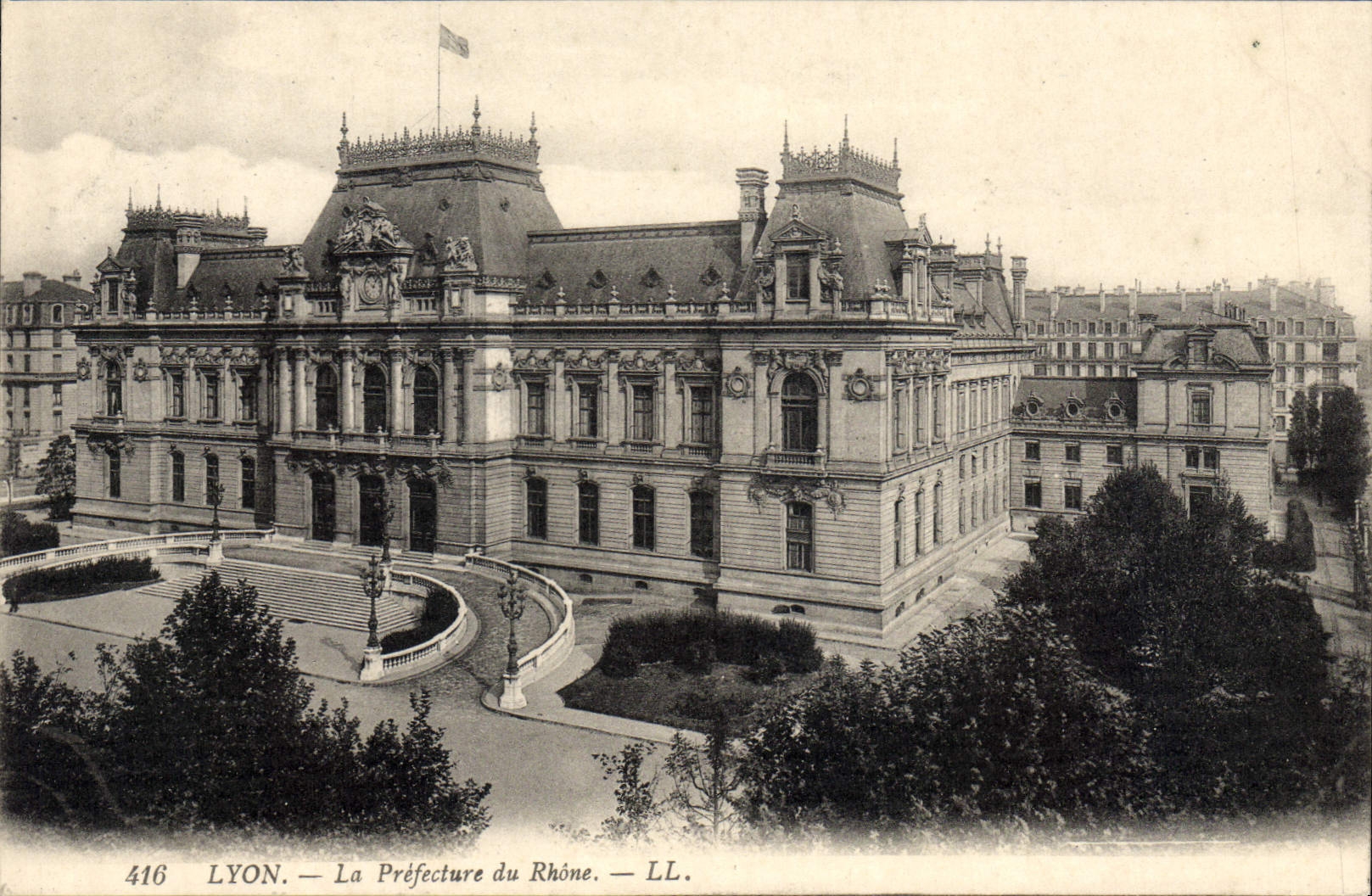 CPA Lyon La Prefecture Du Rhone