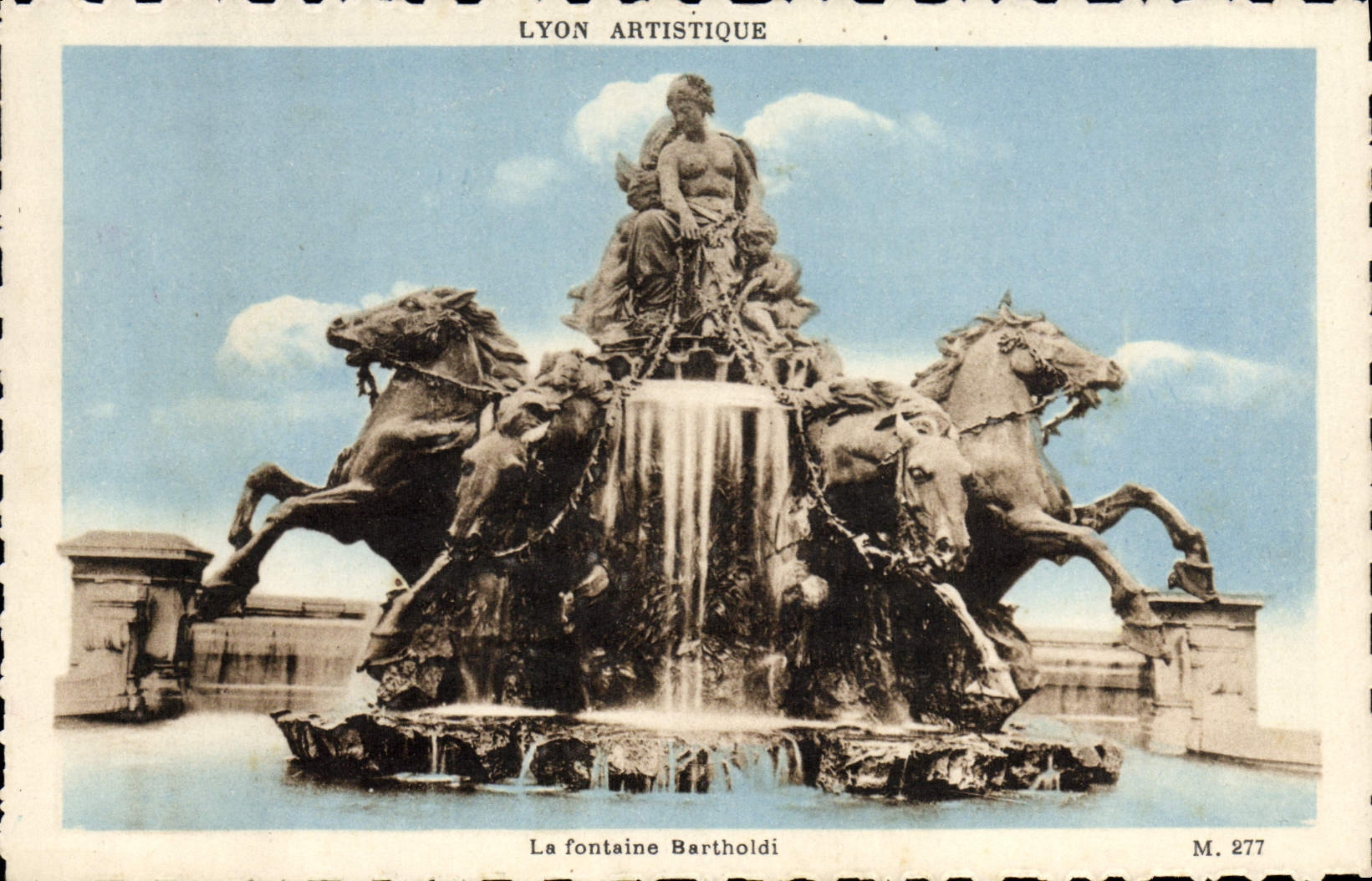 VINTAGE POSTCARD Artistic Lyon the Bartholdi Fountain