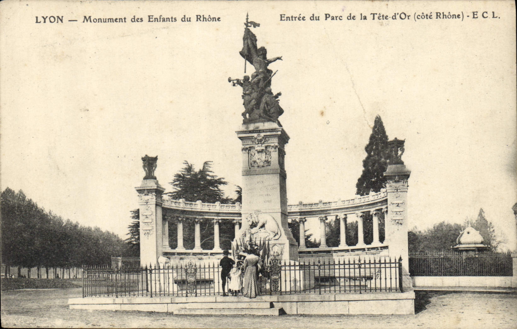 VINTAGE POSTCARD Lyon Monument Of the Children Of the Rhone Entered of the Park of the Gold Head