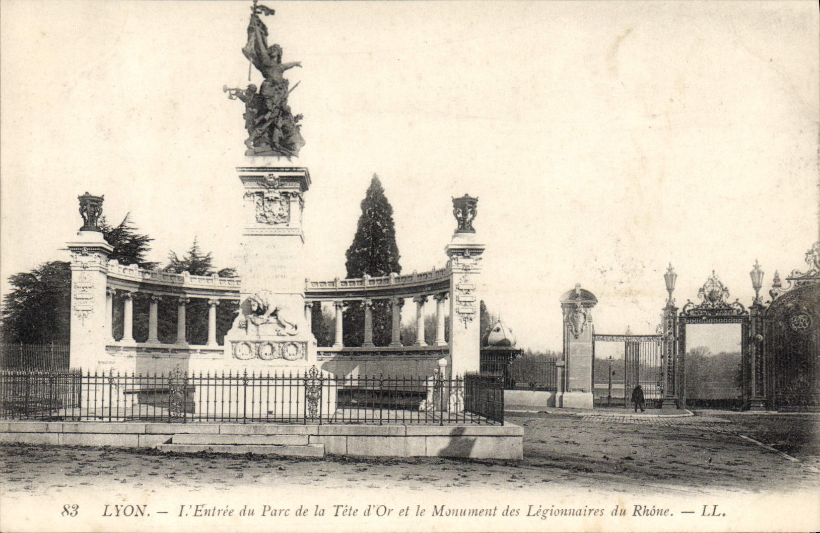 VINTAGE POSTCARD Lyon the Entry Of the Park Of the Gold Head And the Monument of the legionaries of the Rhone