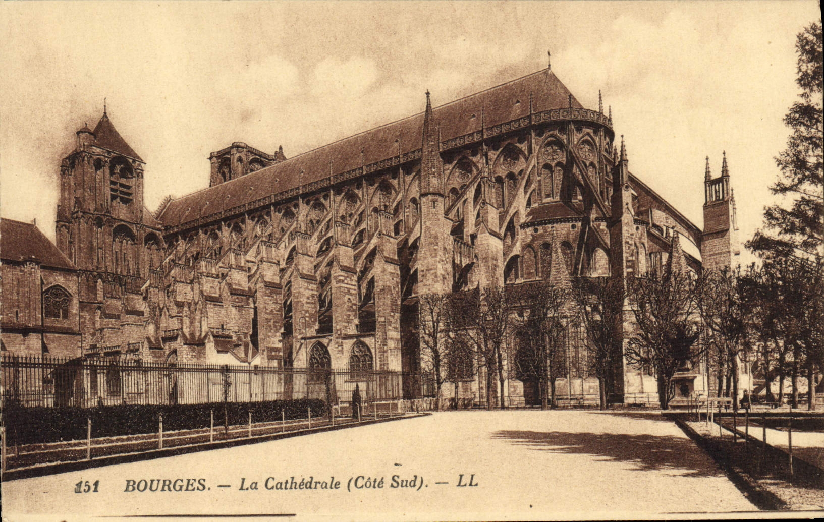 POSTAL Bourges de la VENDIMIA la pieza meridional de la catedral