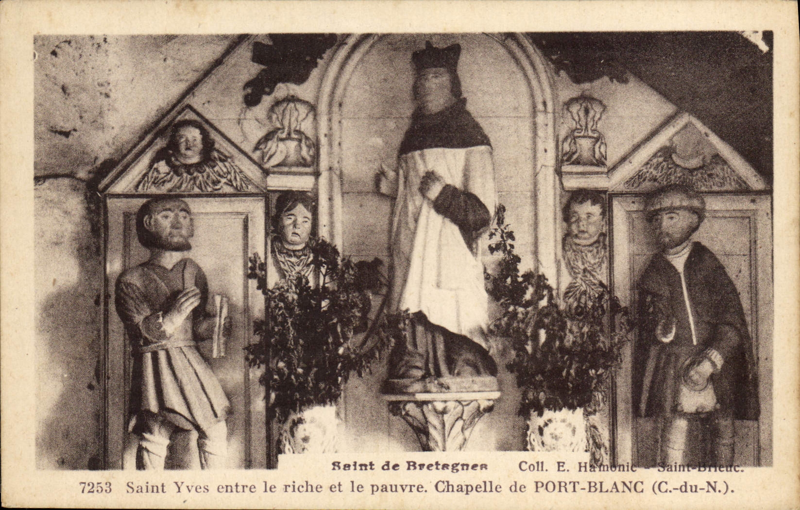 La POSTAL Yves santo portuario blanco de la VENDIMIA entra en la persona rica y la cámara acorazada pobre del puerto blanco